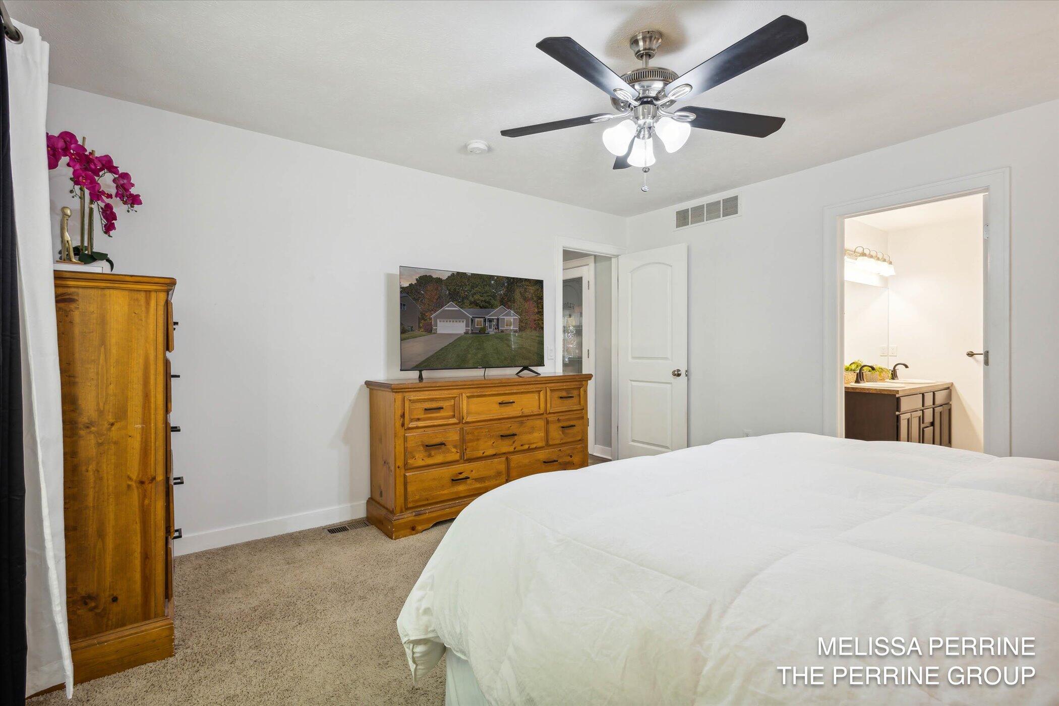 391 Green Ridge Drive SE