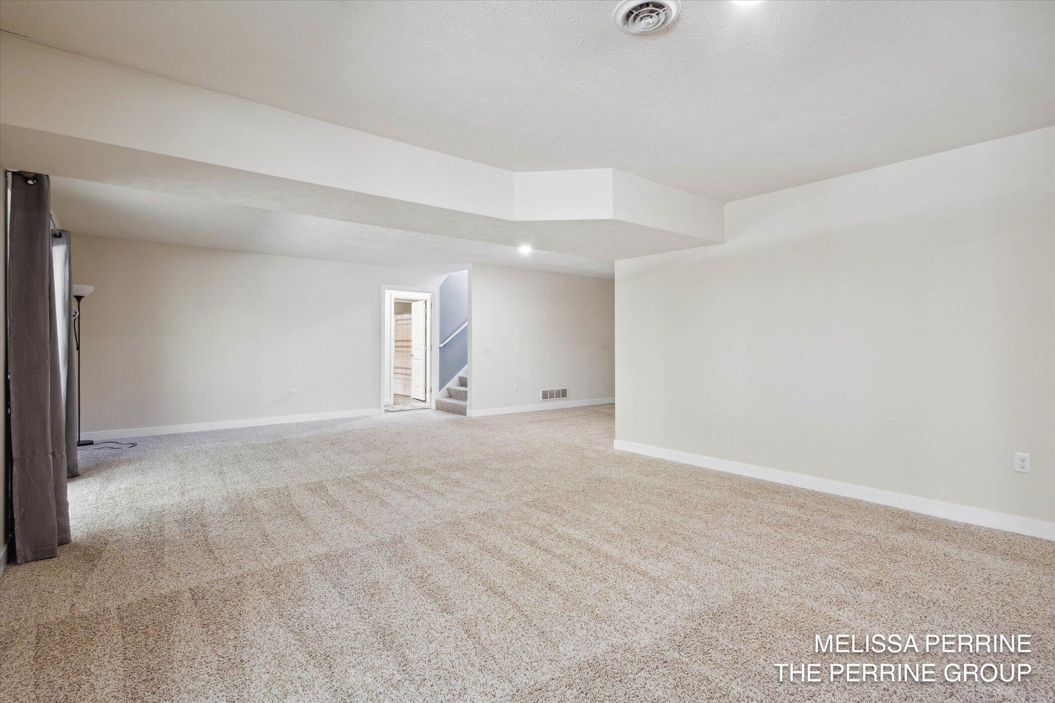 391 Green Ridge Drive SE