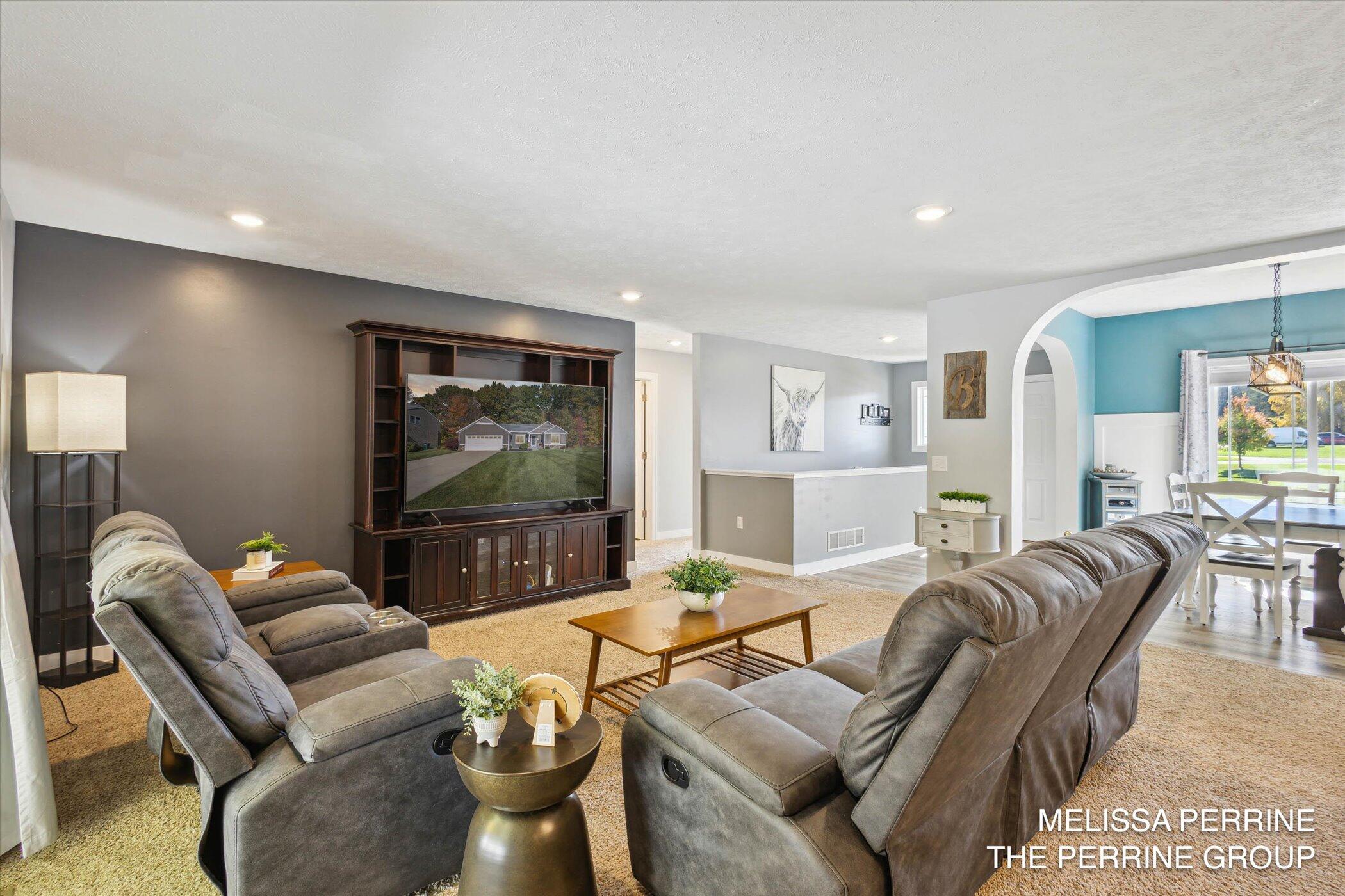 391 Green Ridge Drive SE