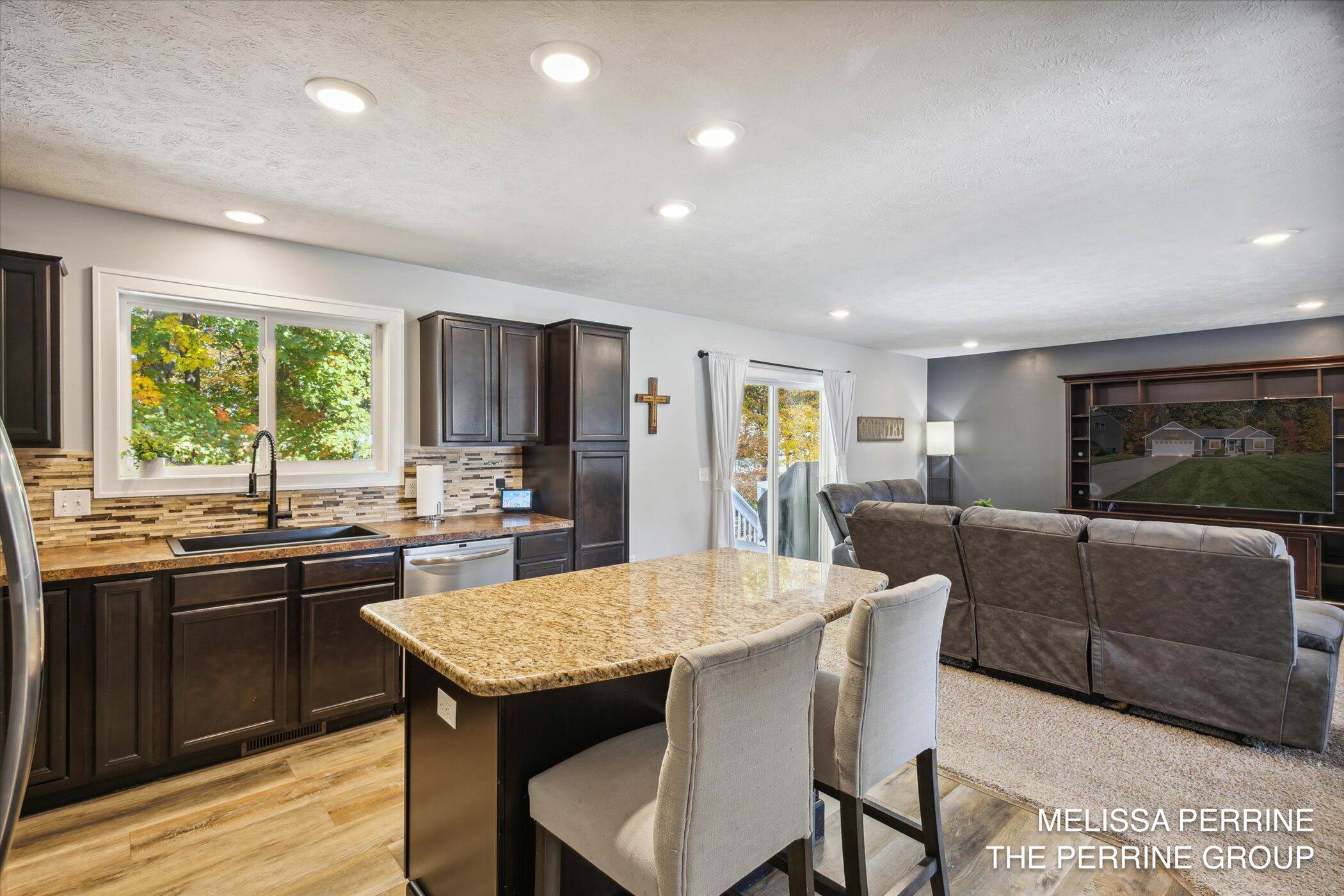 391 Green Ridge Drive SE