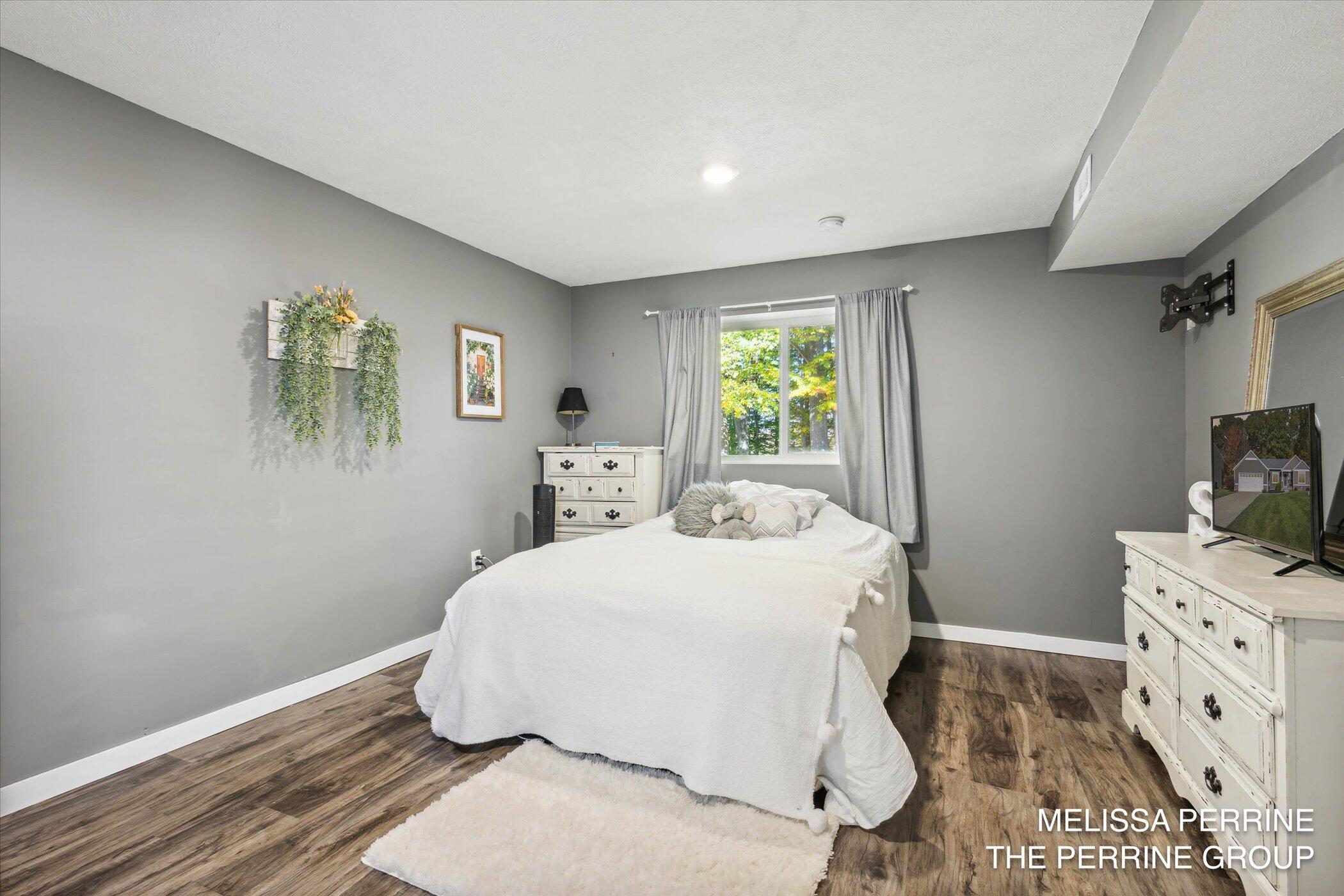 391 Green Ridge Drive SE