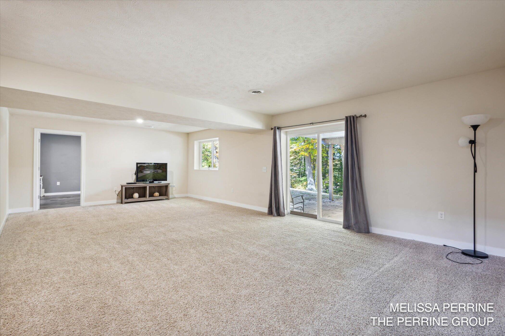 391 Green Ridge Drive SE