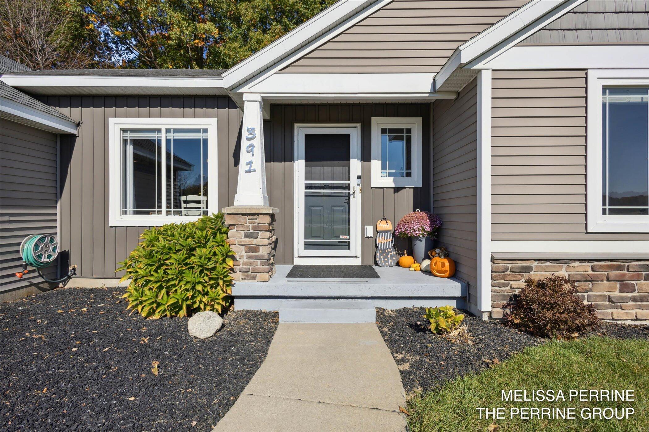 391 Green Ridge Drive SE