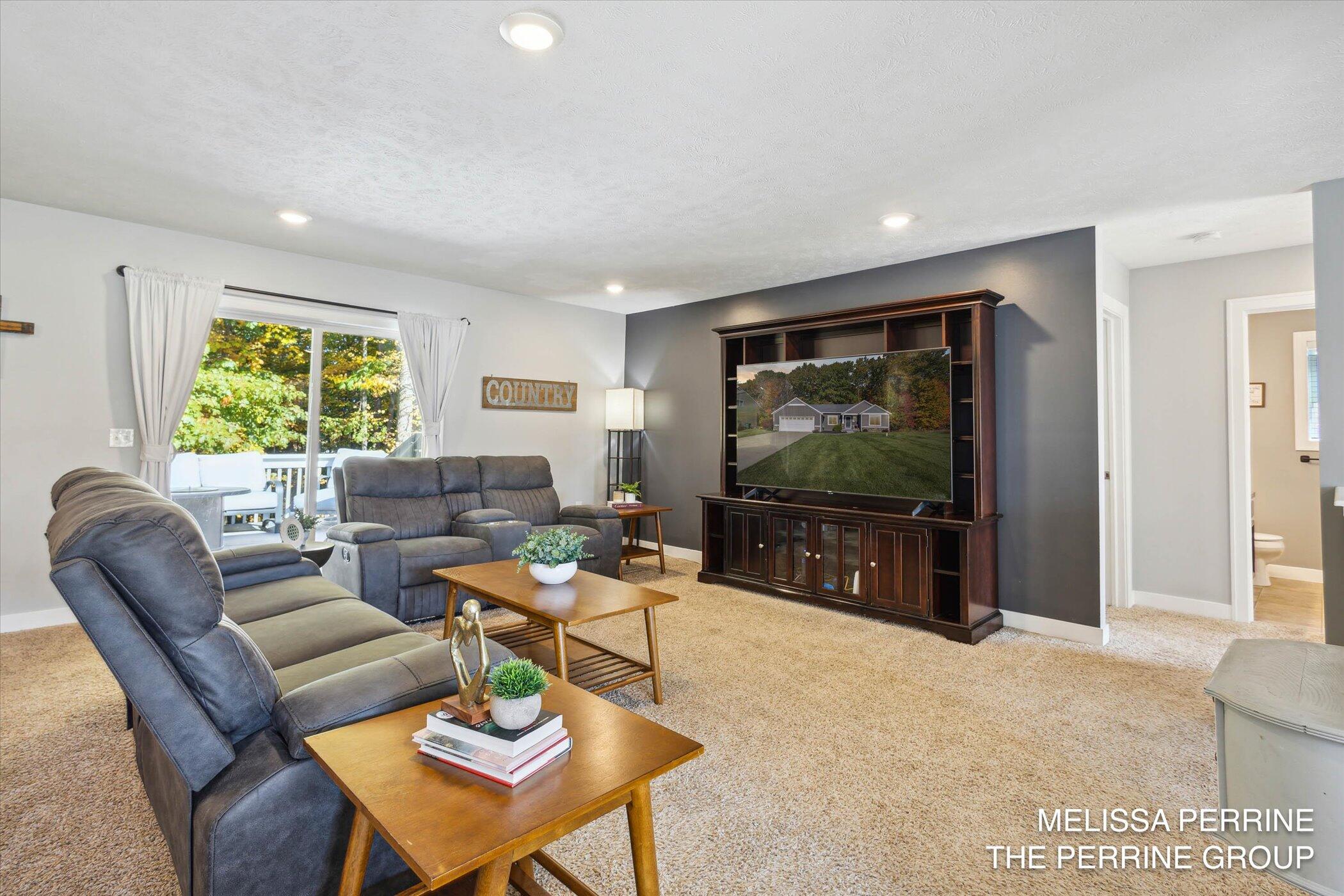 391 Green Ridge Drive SE