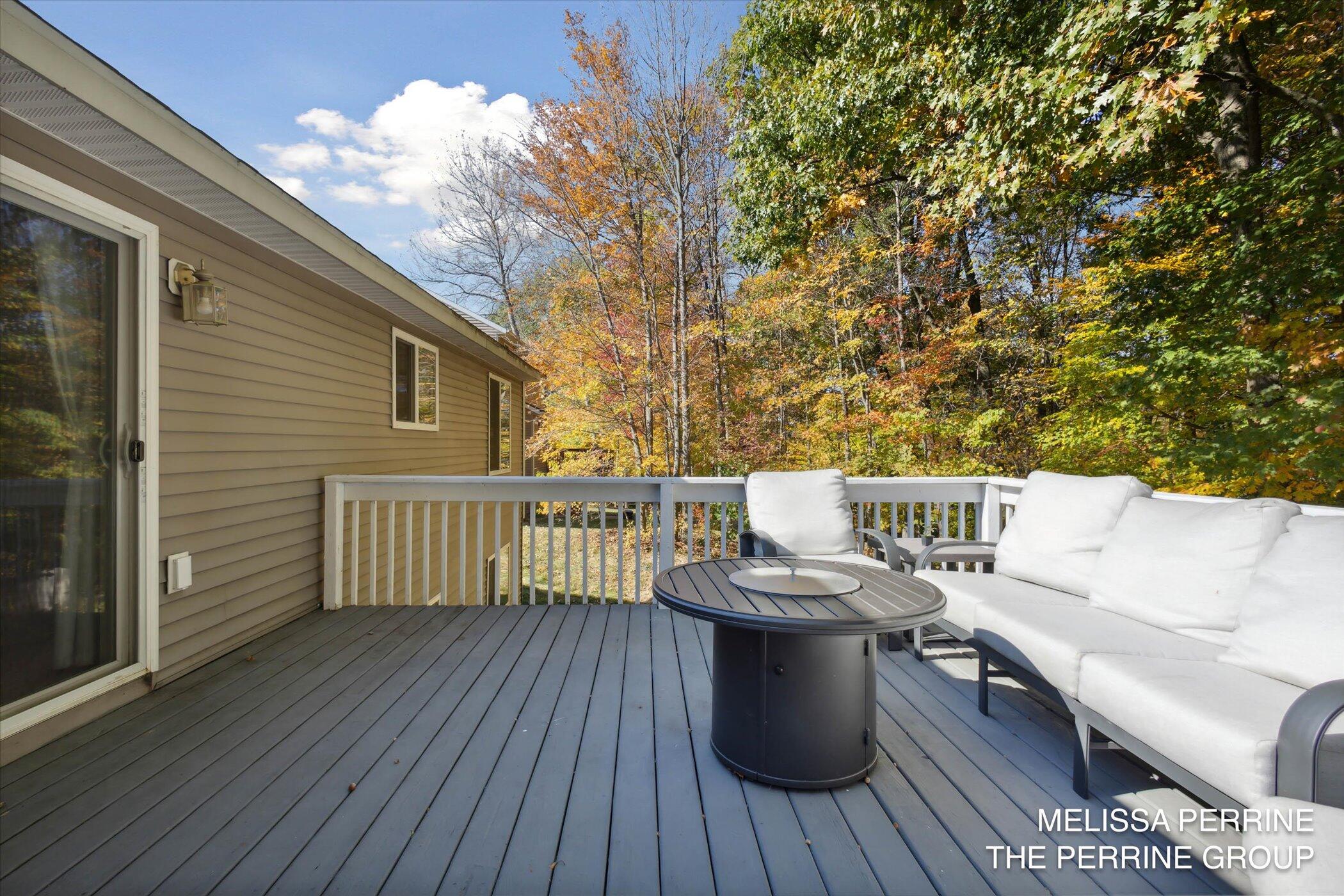 391 Green Ridge Drive SE