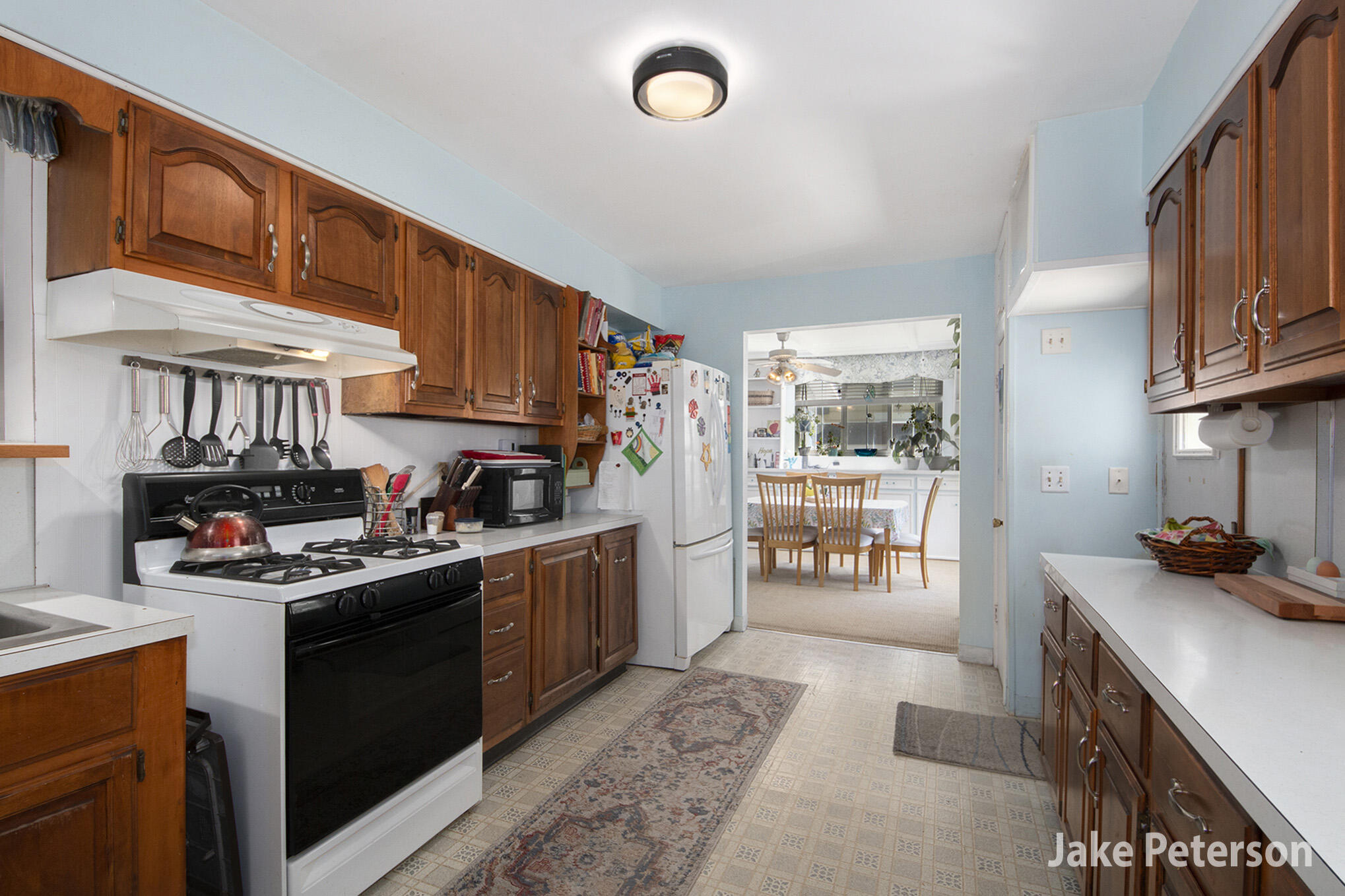 813/ 817 North Avenue