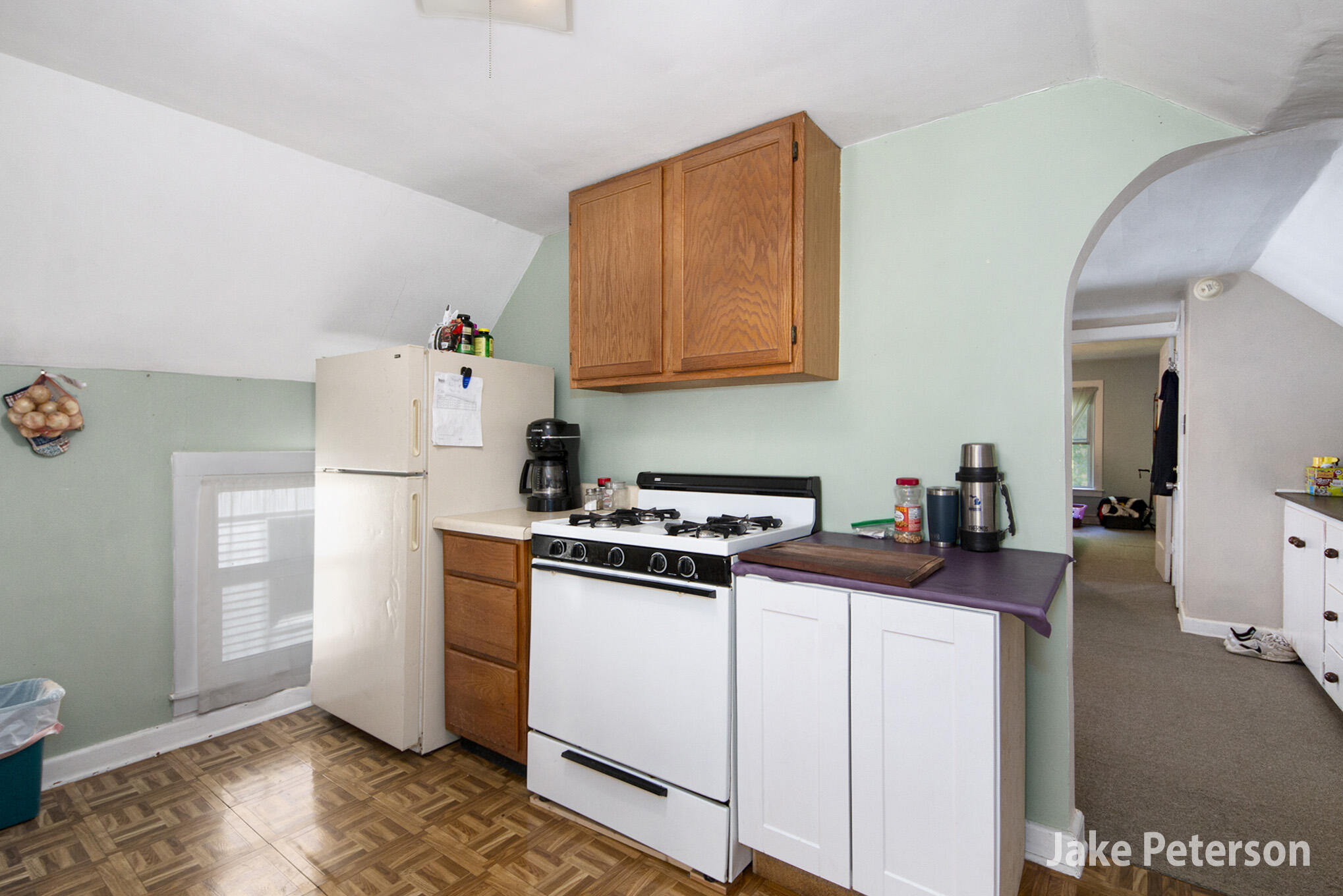 813/ 817 North Avenue