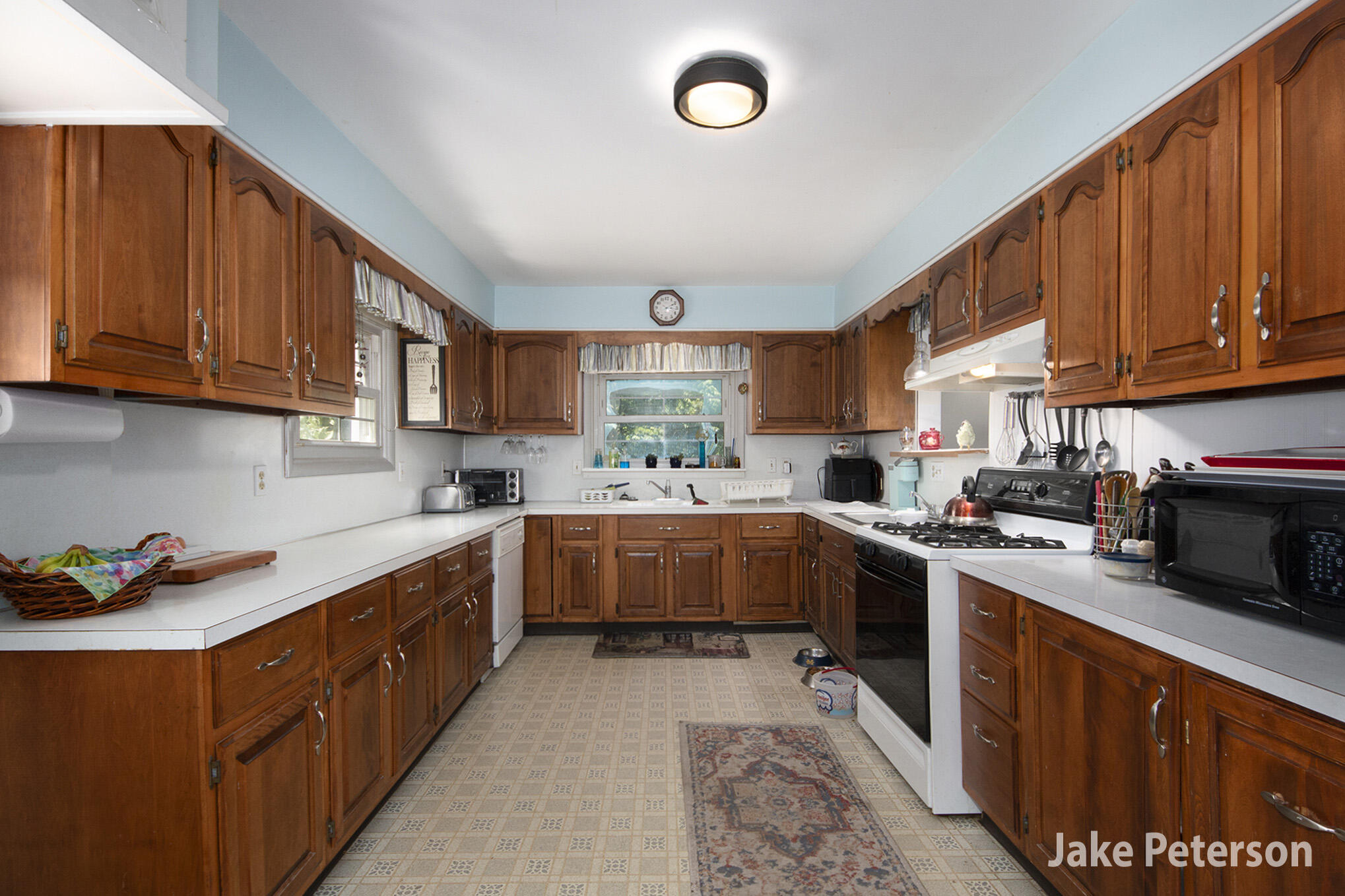 813/ 817 North Avenue