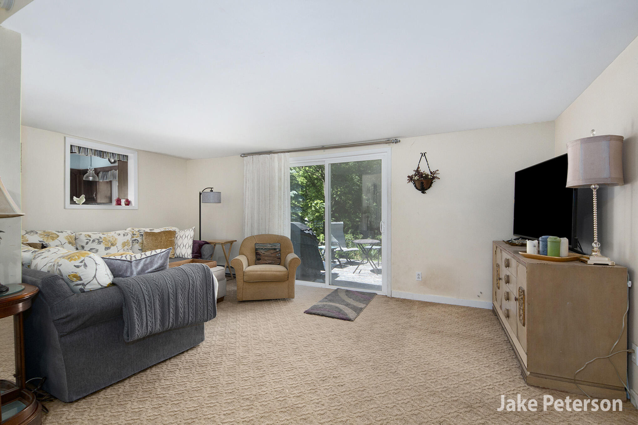 813/ 817 North Avenue