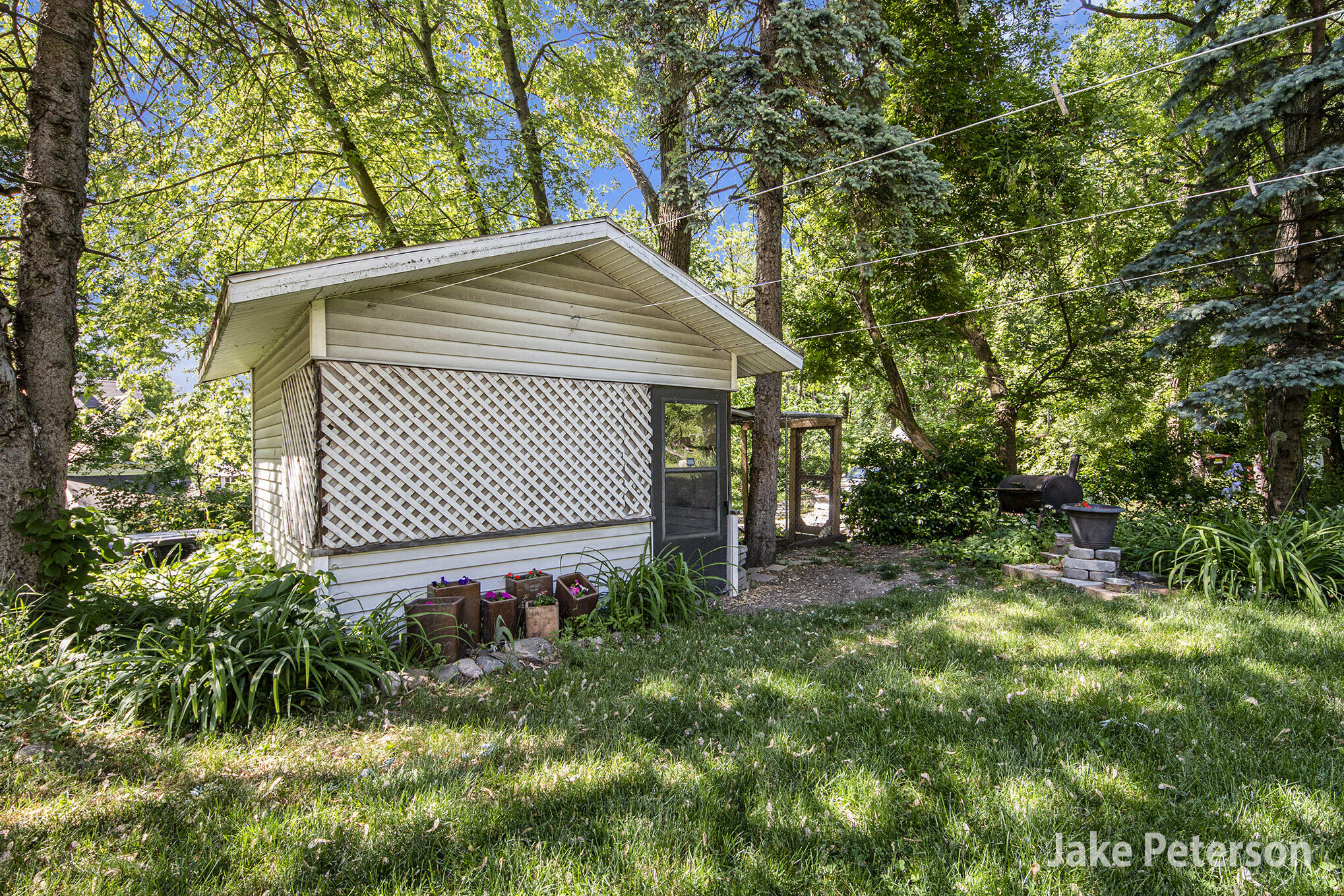 813/ 817 North Avenue