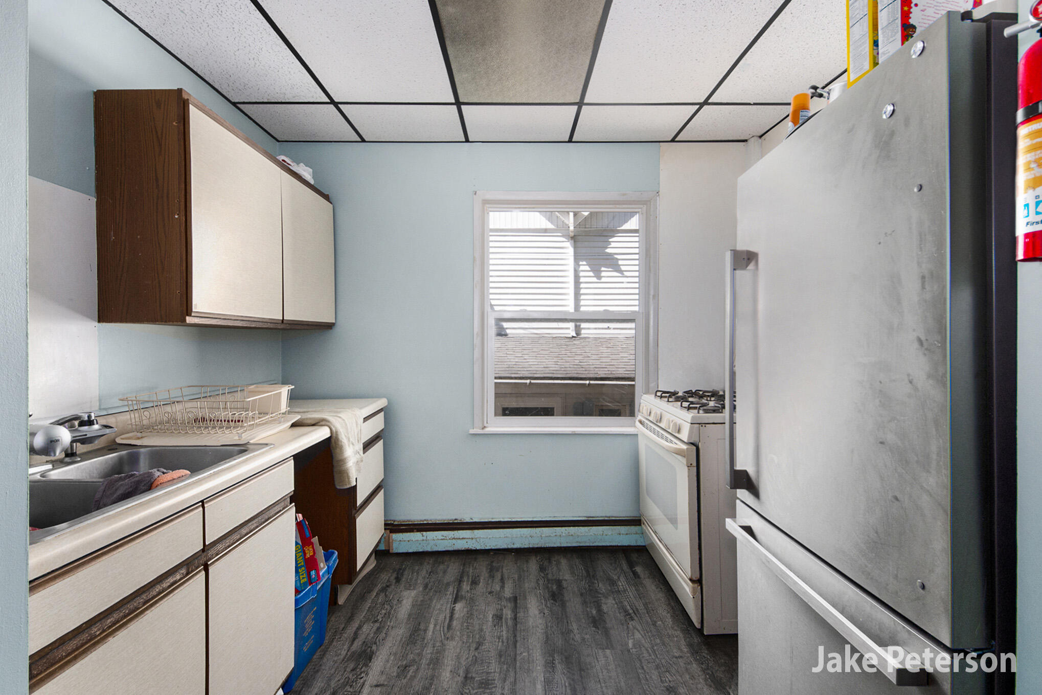 813/ 817 North Avenue