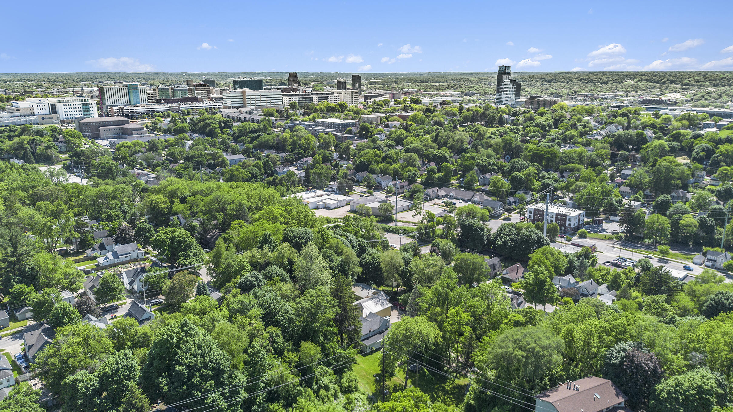 813/ 817 North Avenue