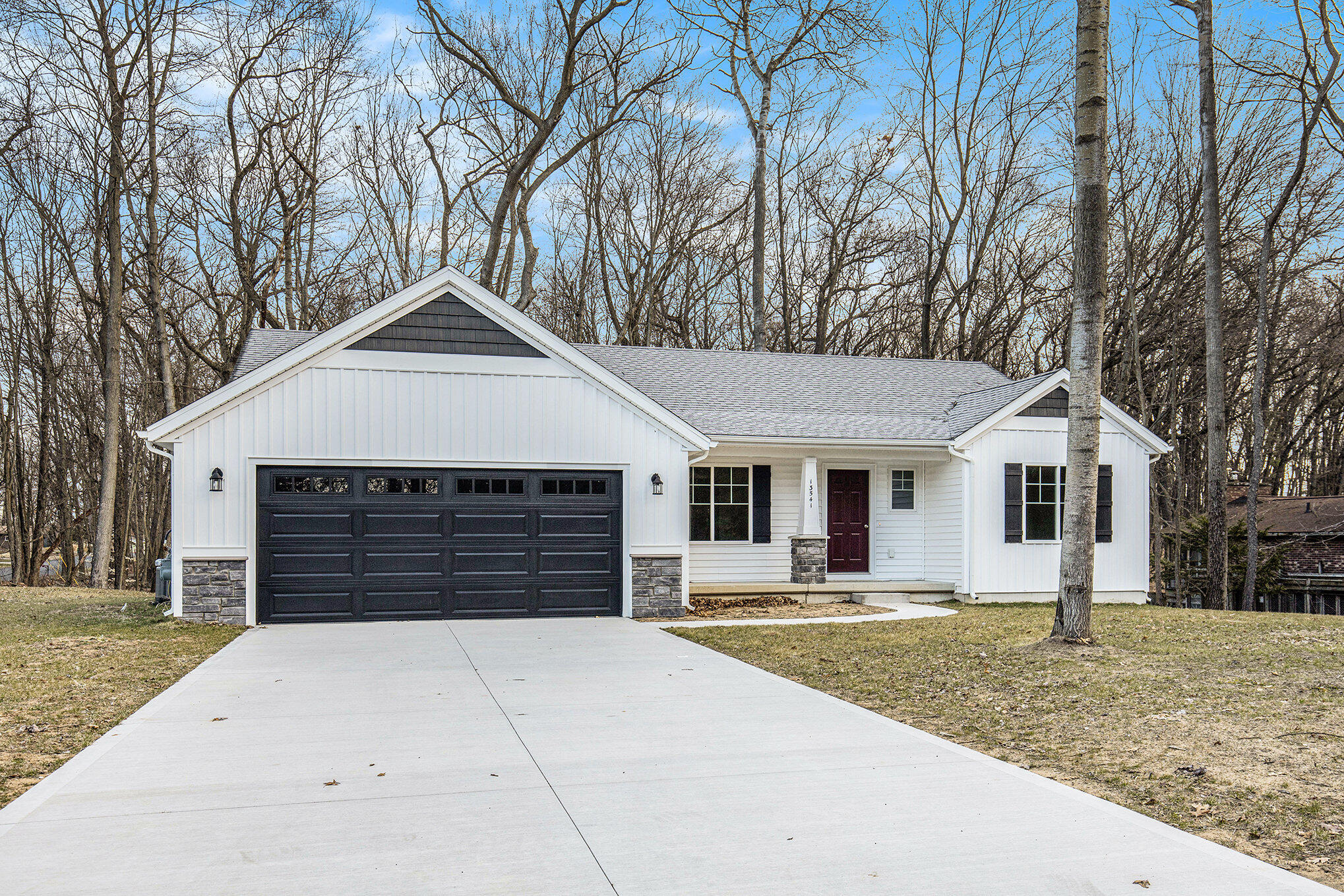 13541 16 Mile Road NE