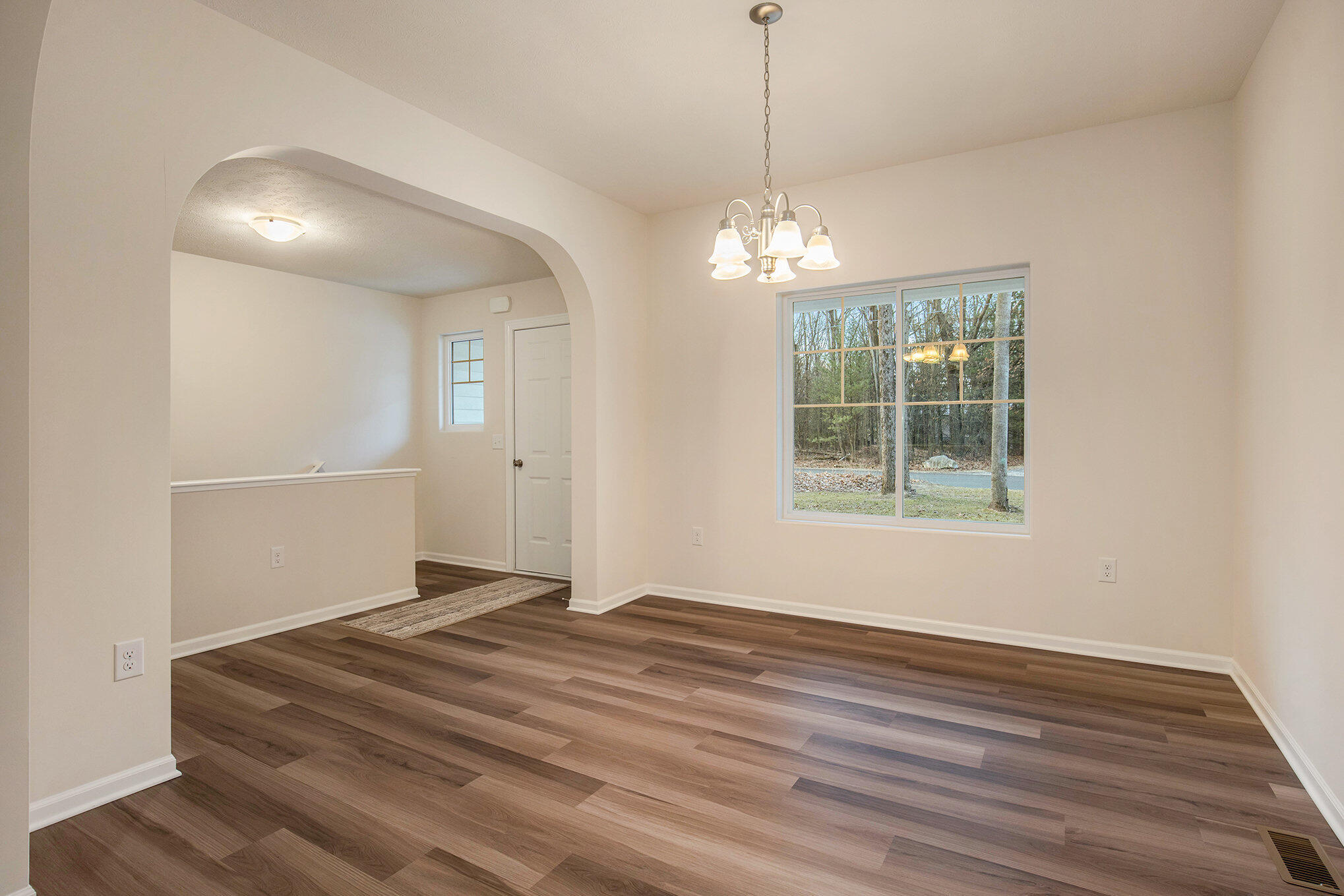 13541 16 Mile Road NE
