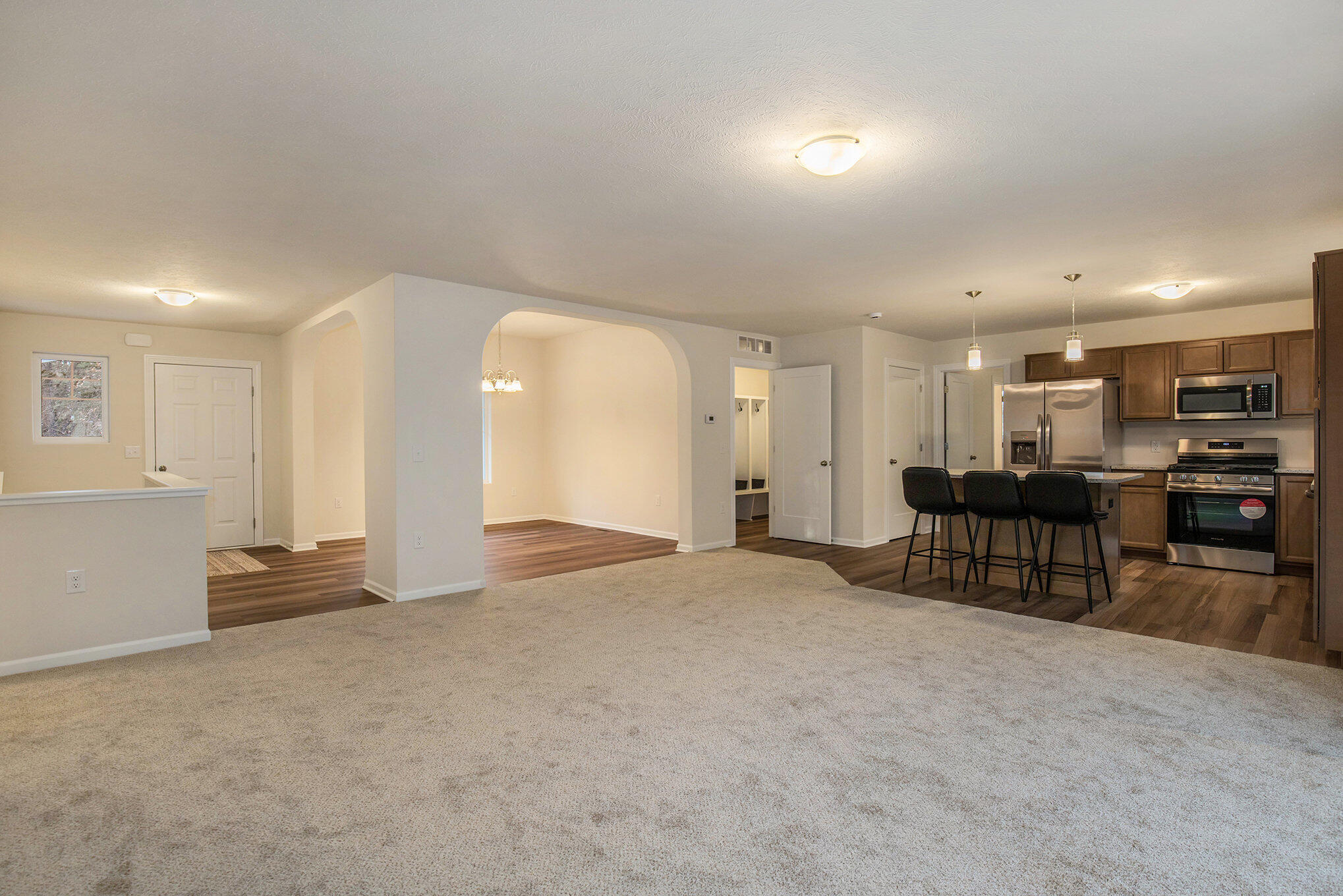 13541 16 Mile Road NE