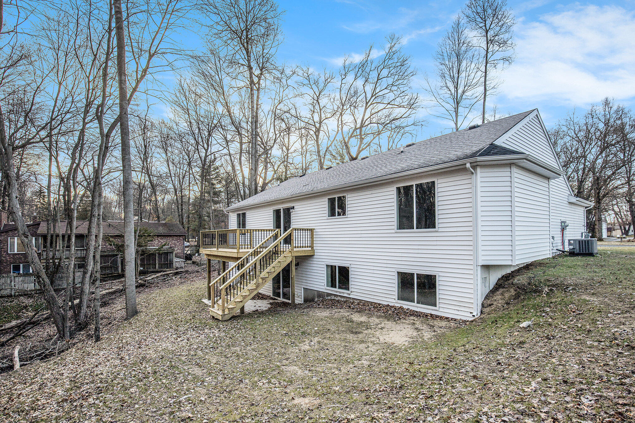 13541 16 Mile Road NE
