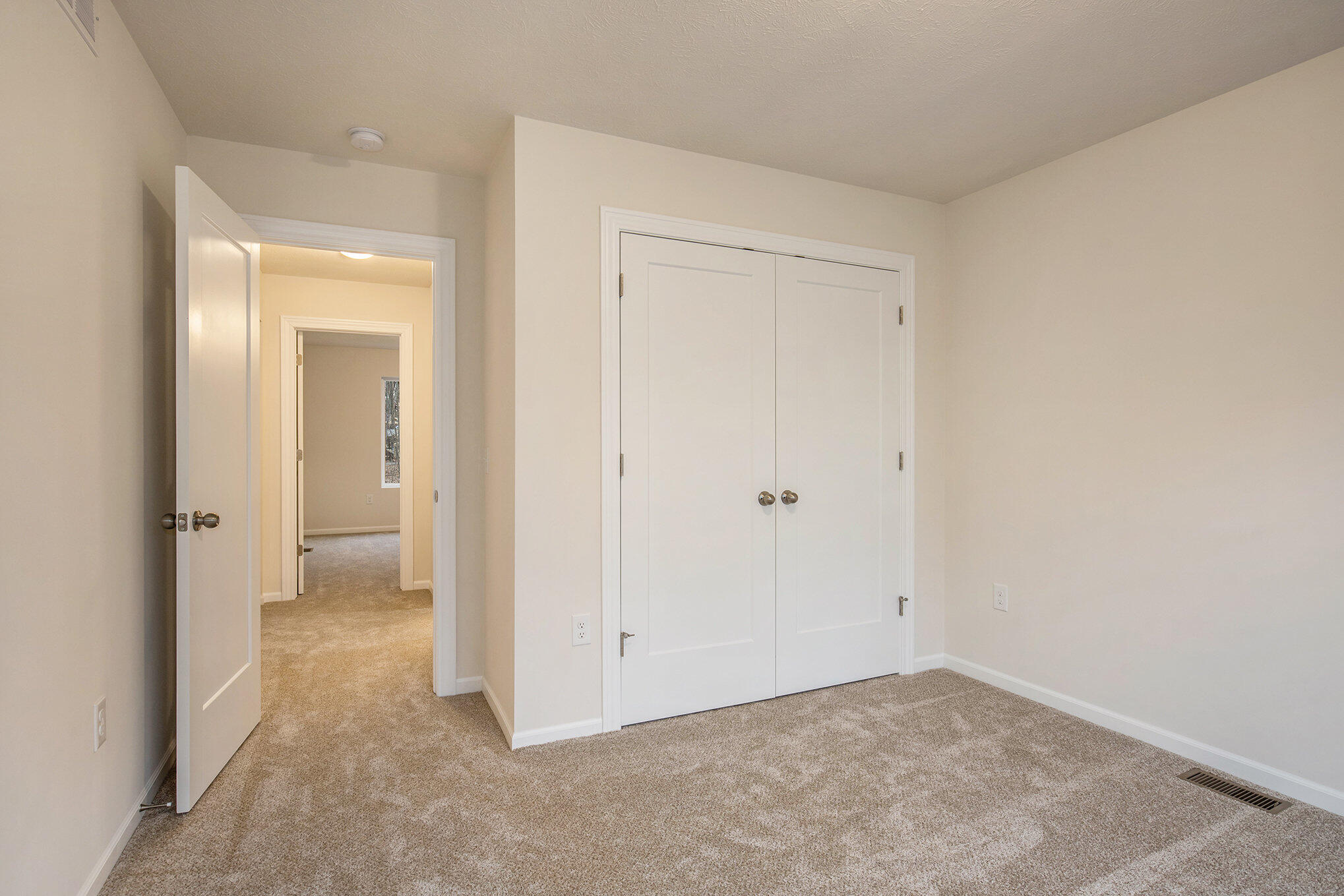 13541 16 Mile Road NE