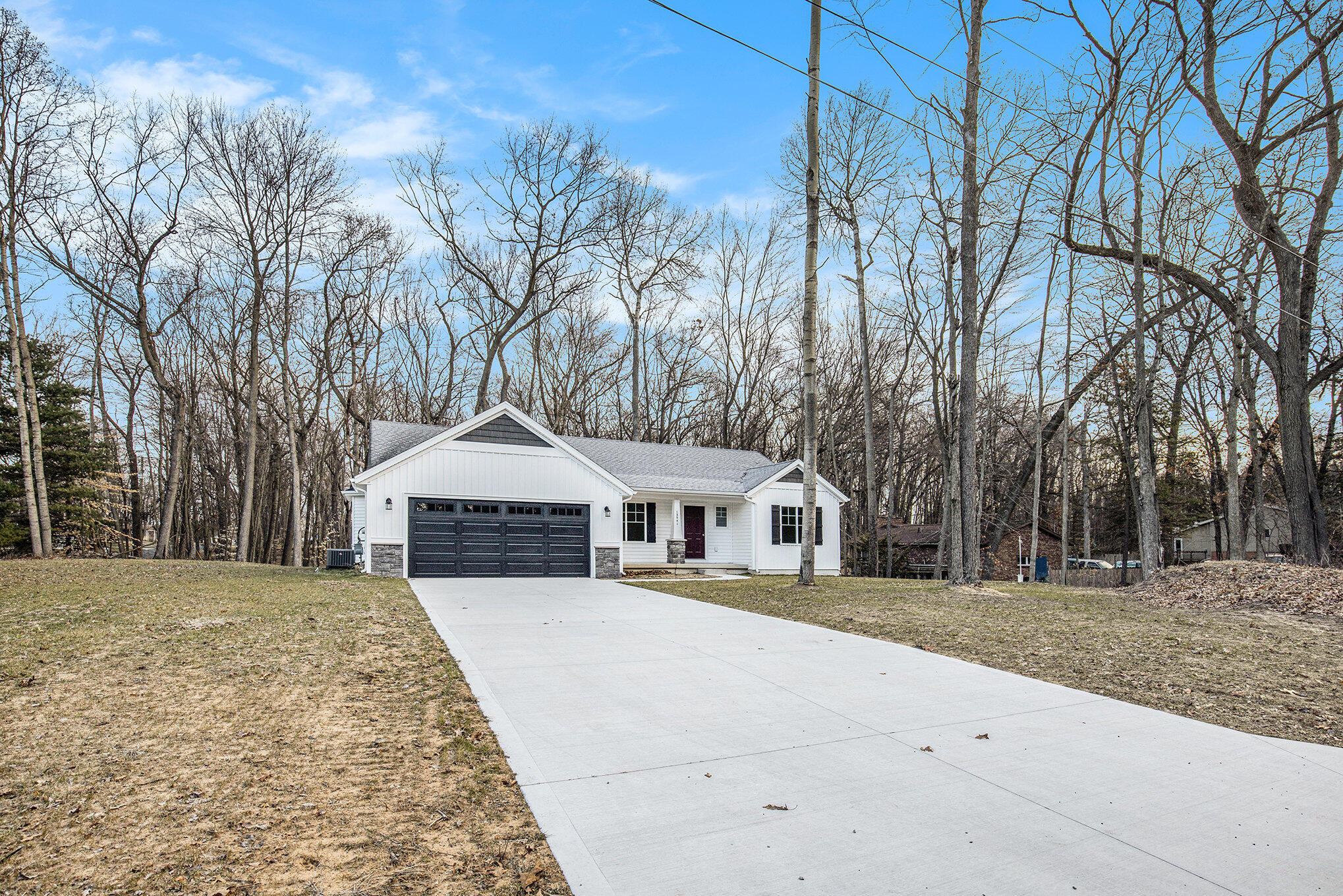 13541 16 Mile Road NE