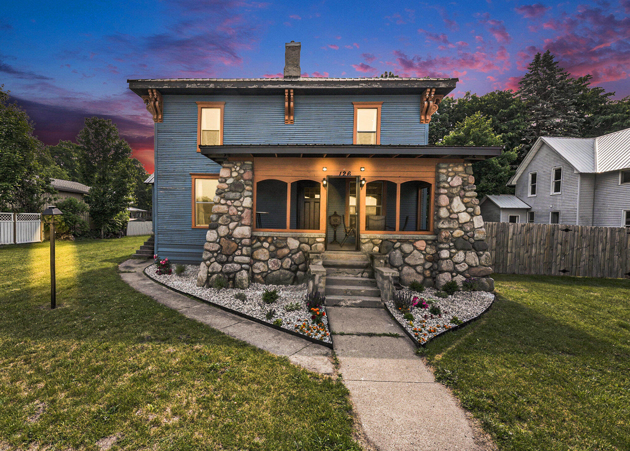 126 N White Street