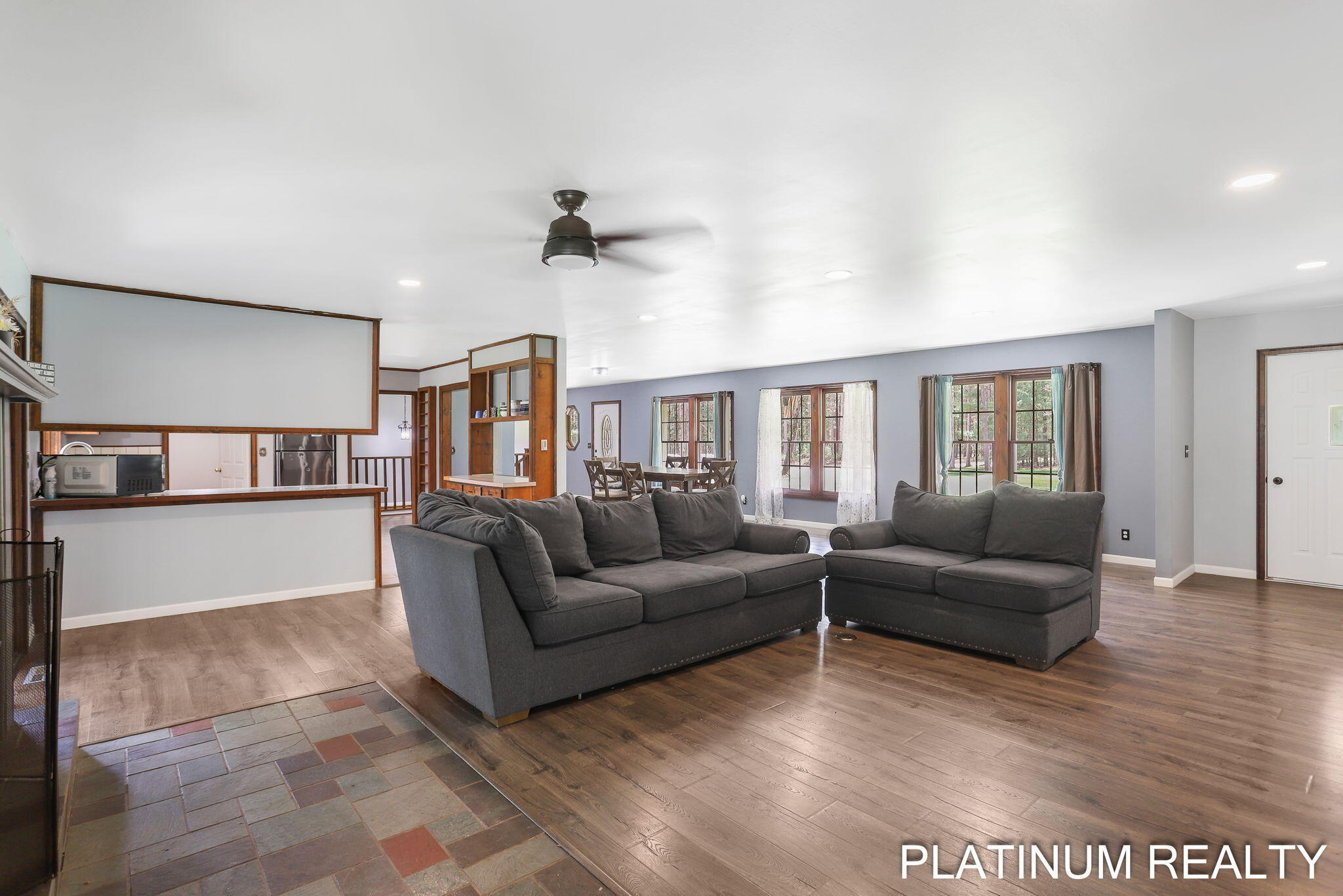 4334 Brunswick Road