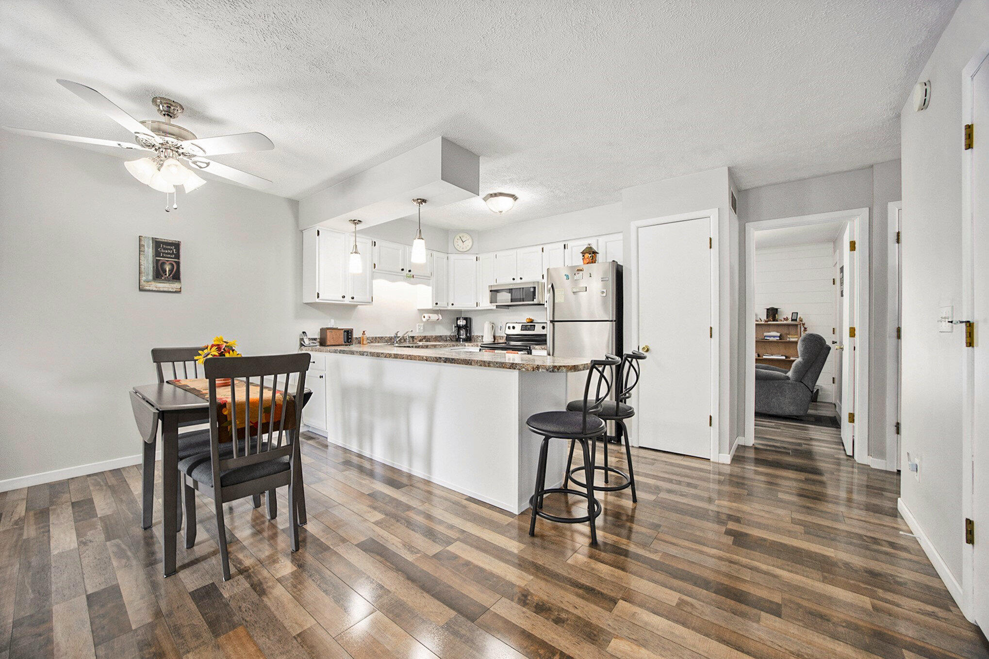 5136 Ridgeview Drive