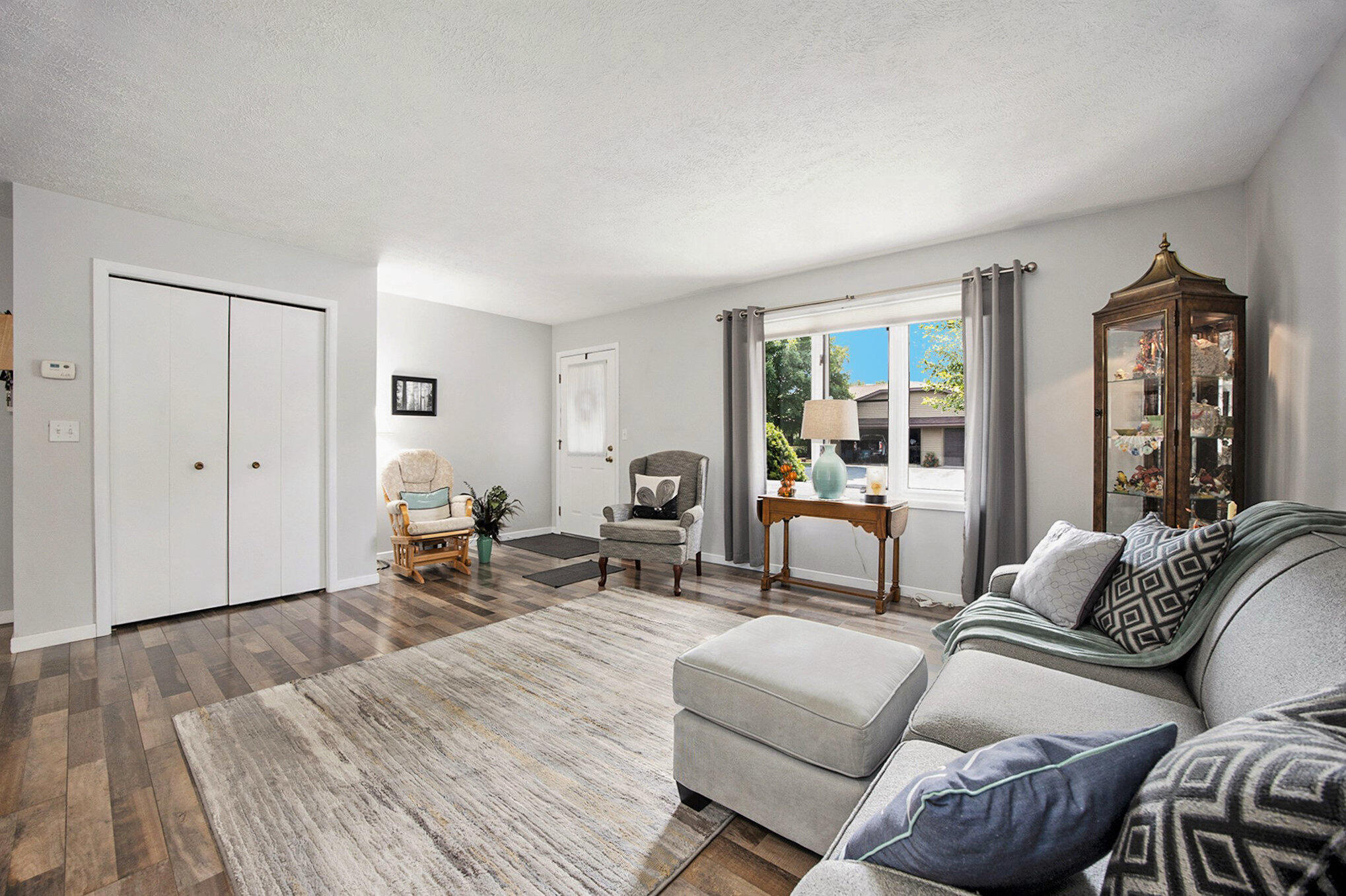 5136 Ridgeview Drive