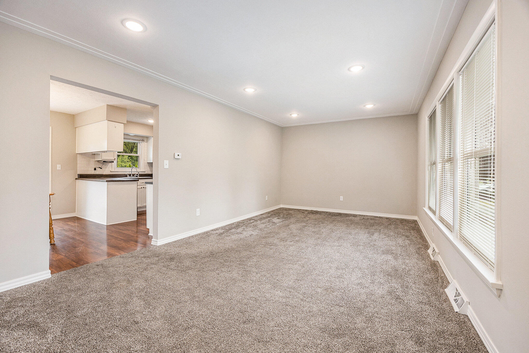 5621 Estate Road
