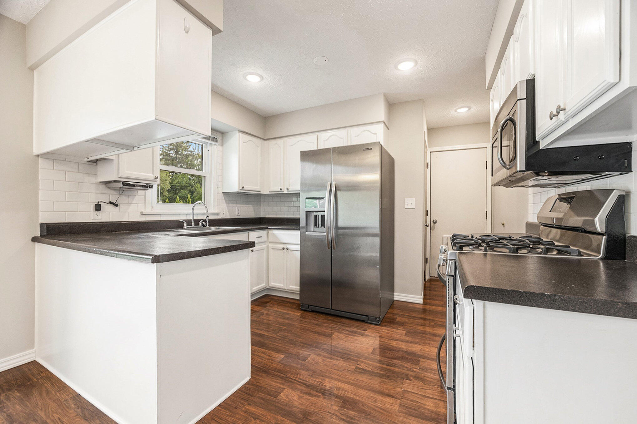 5621 Estate Road