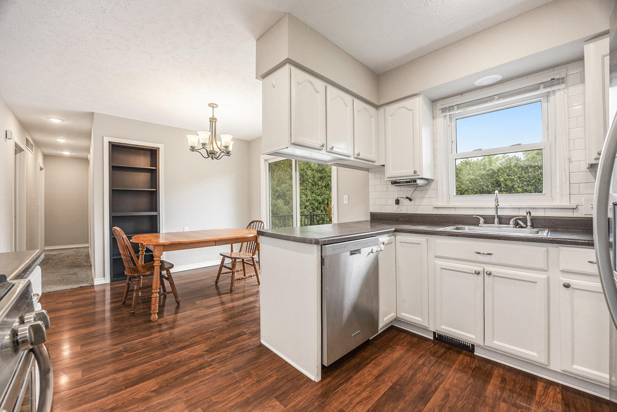 5621 Estate Road