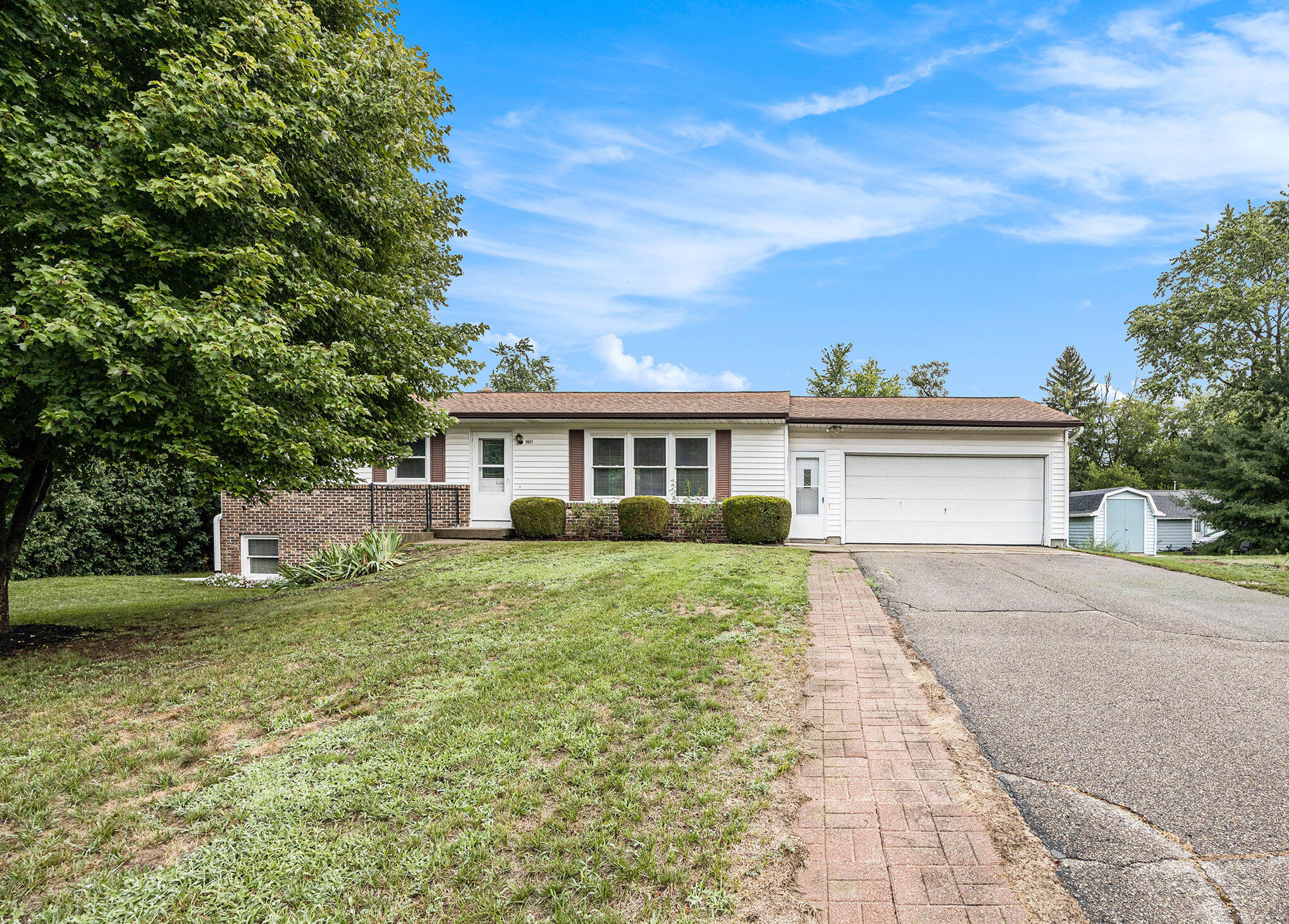 5621 Estate Road