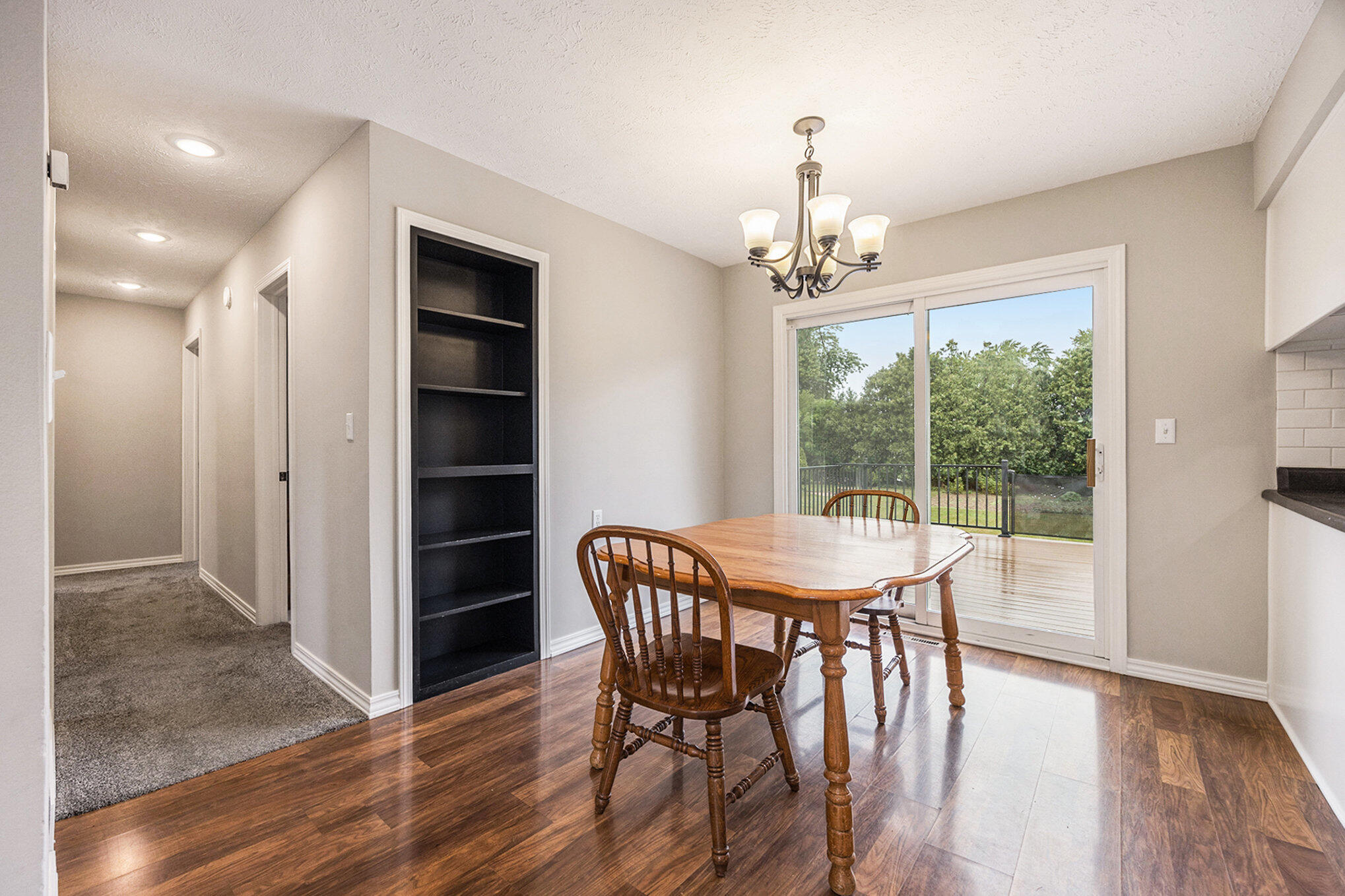5621 Estate Road