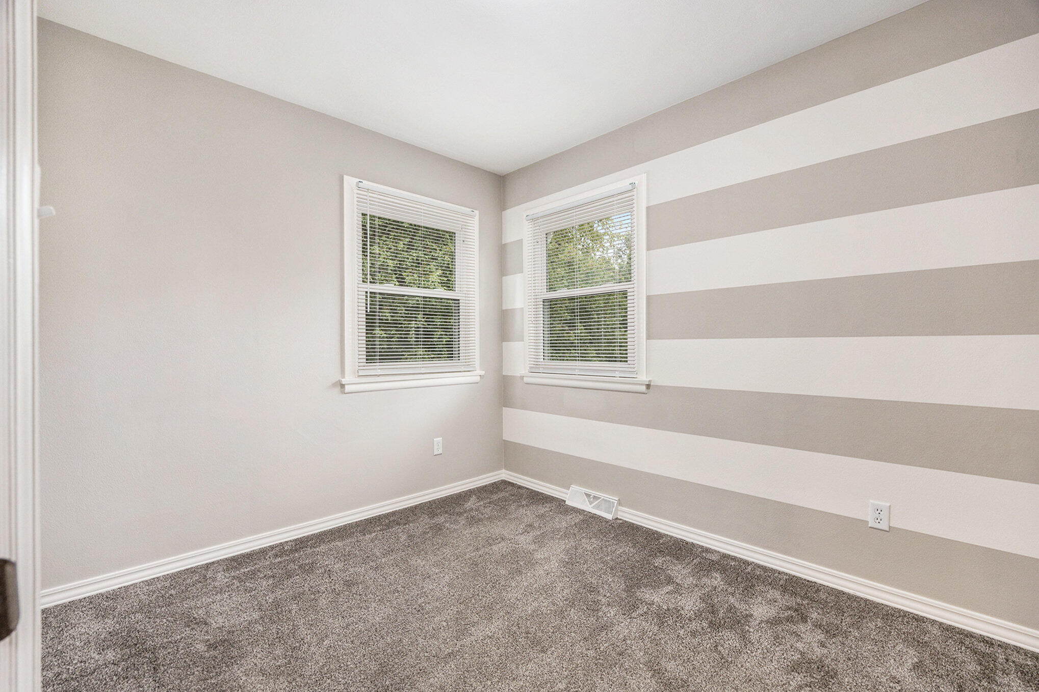 5621 Estate Road