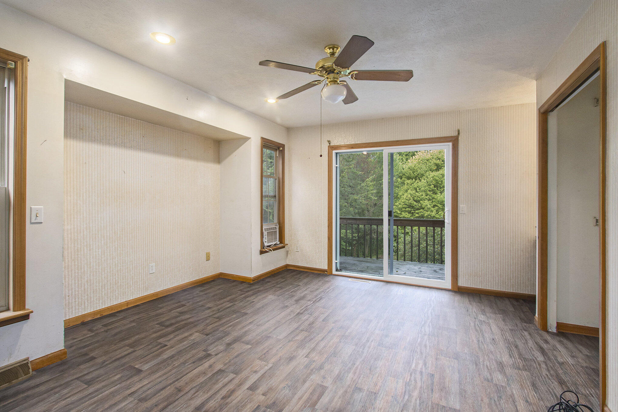 4128 Byron Road