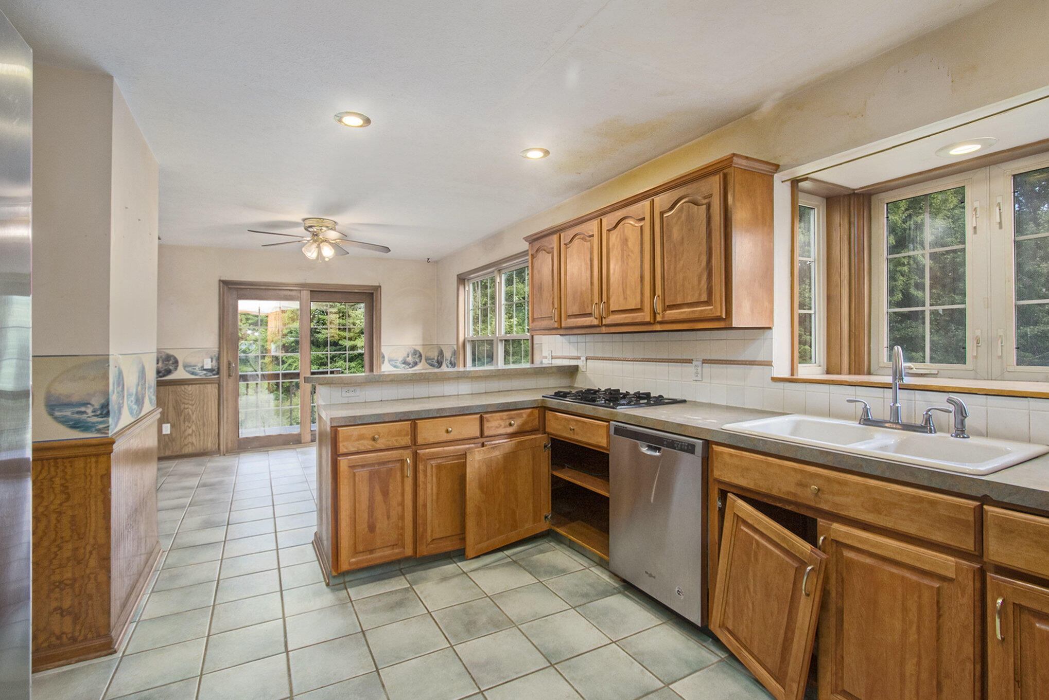 4128 Byron Road