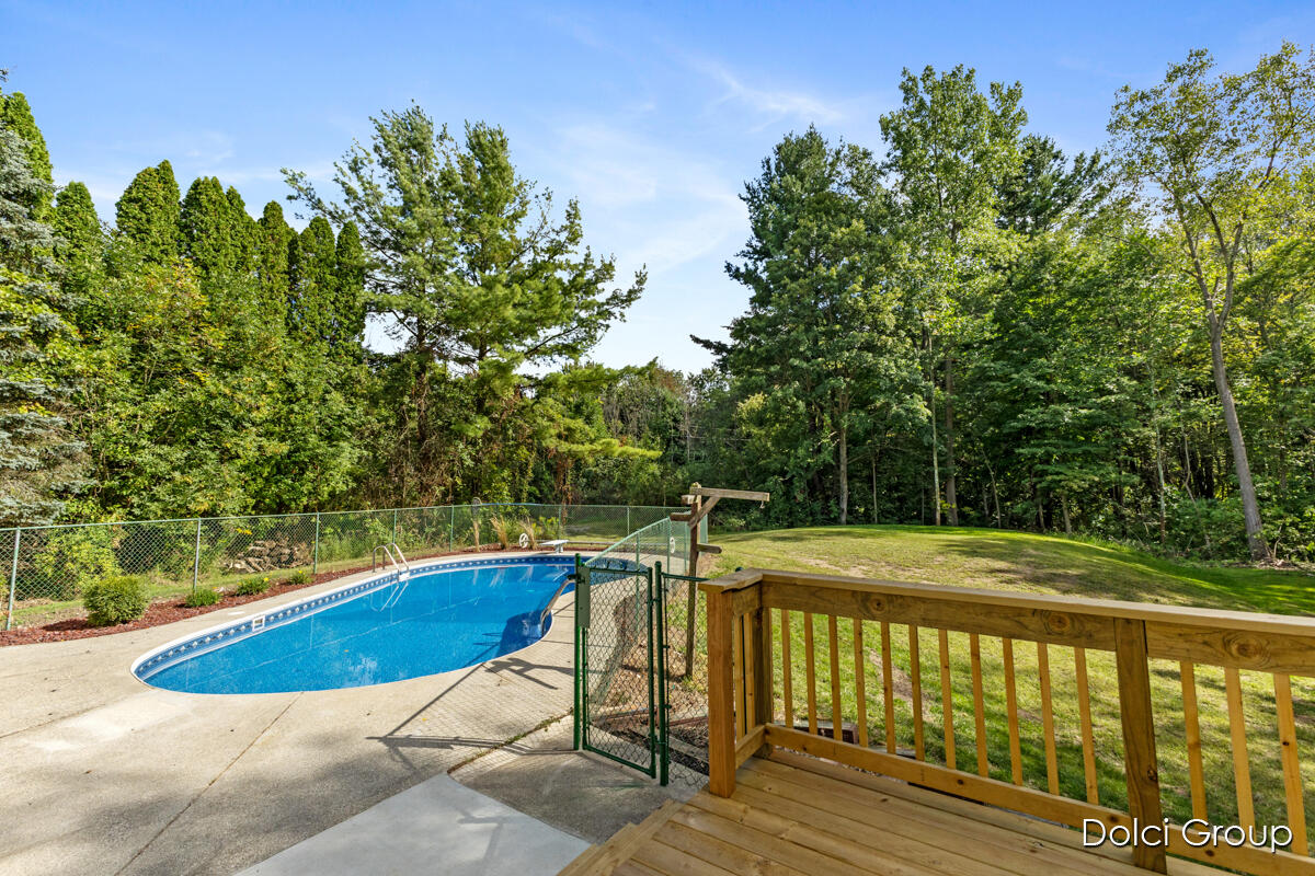 266 7 Mile Road NW