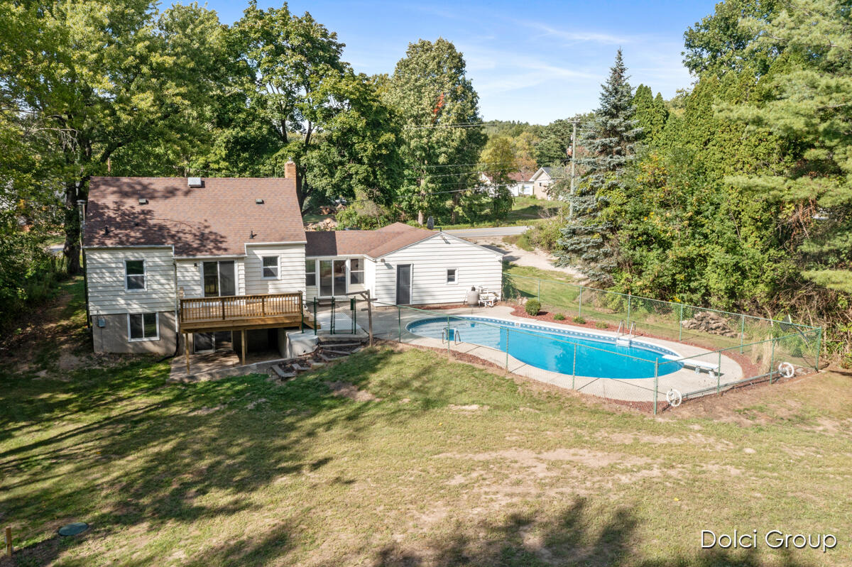 266 7 Mile Road NW
