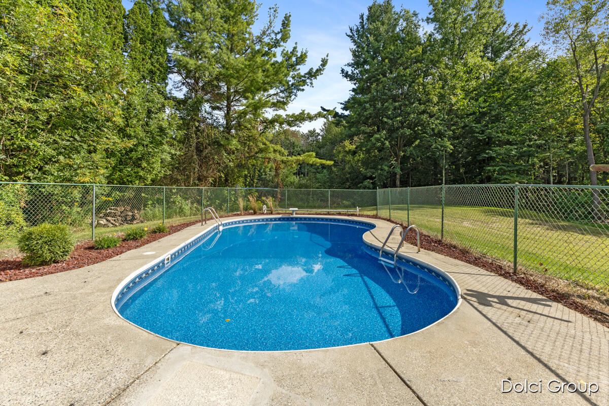 266 7 Mile Road NW