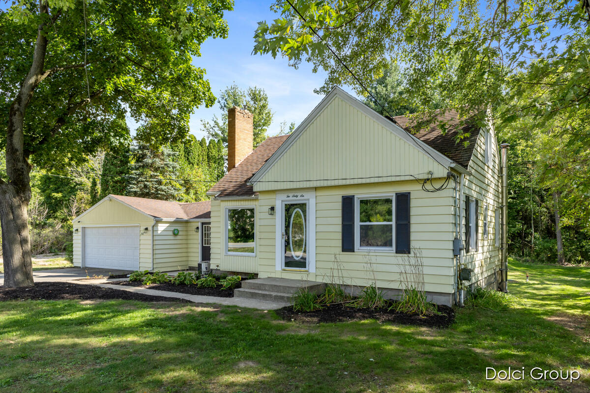 266 7 Mile Road NW