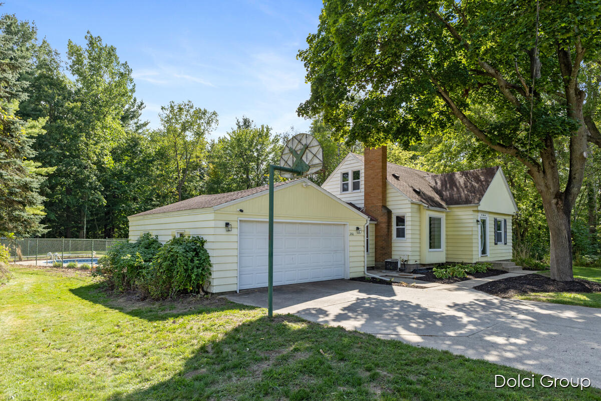 266 7 Mile Road NW