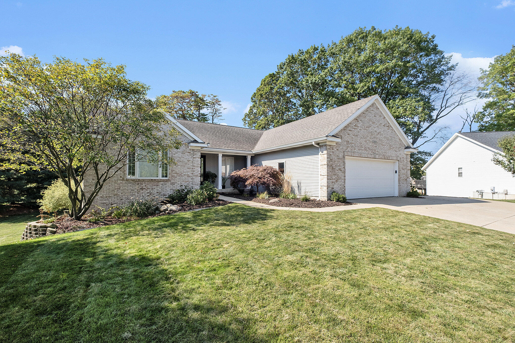 701 Kommer Court NW