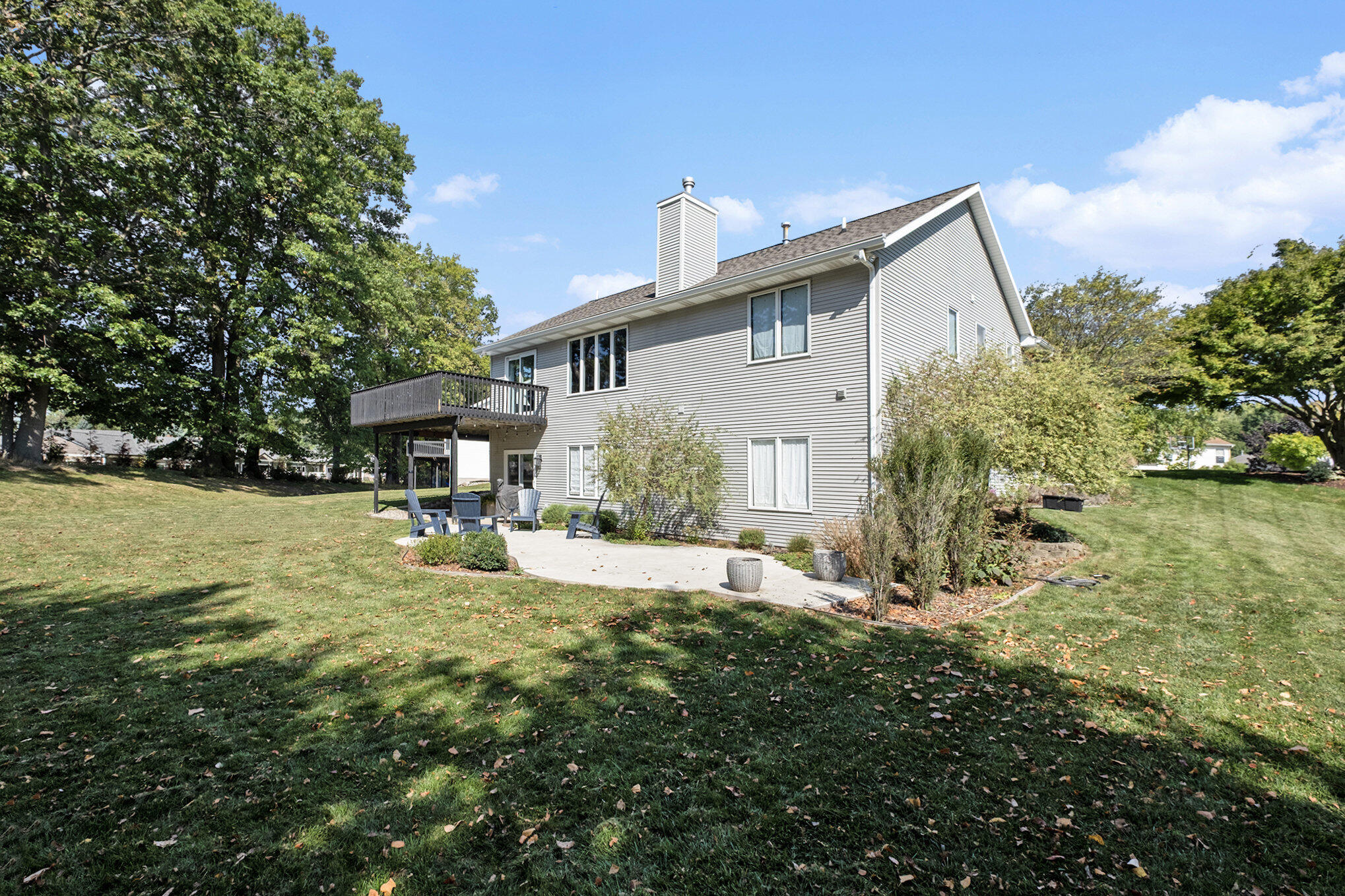 701 Kommer Court NW