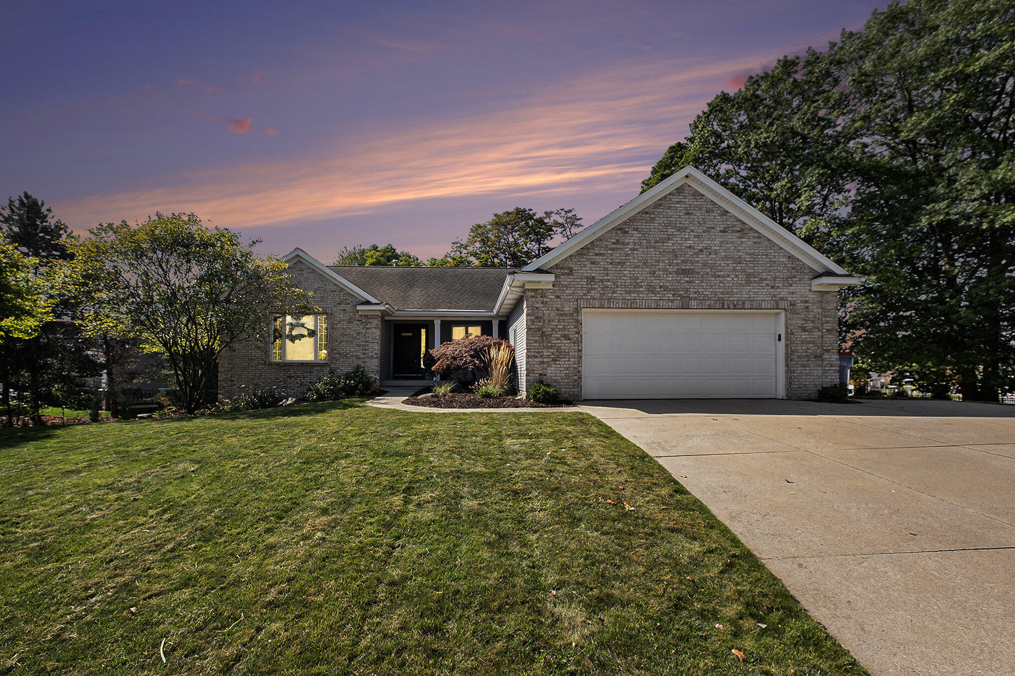 701 Kommer Court NW