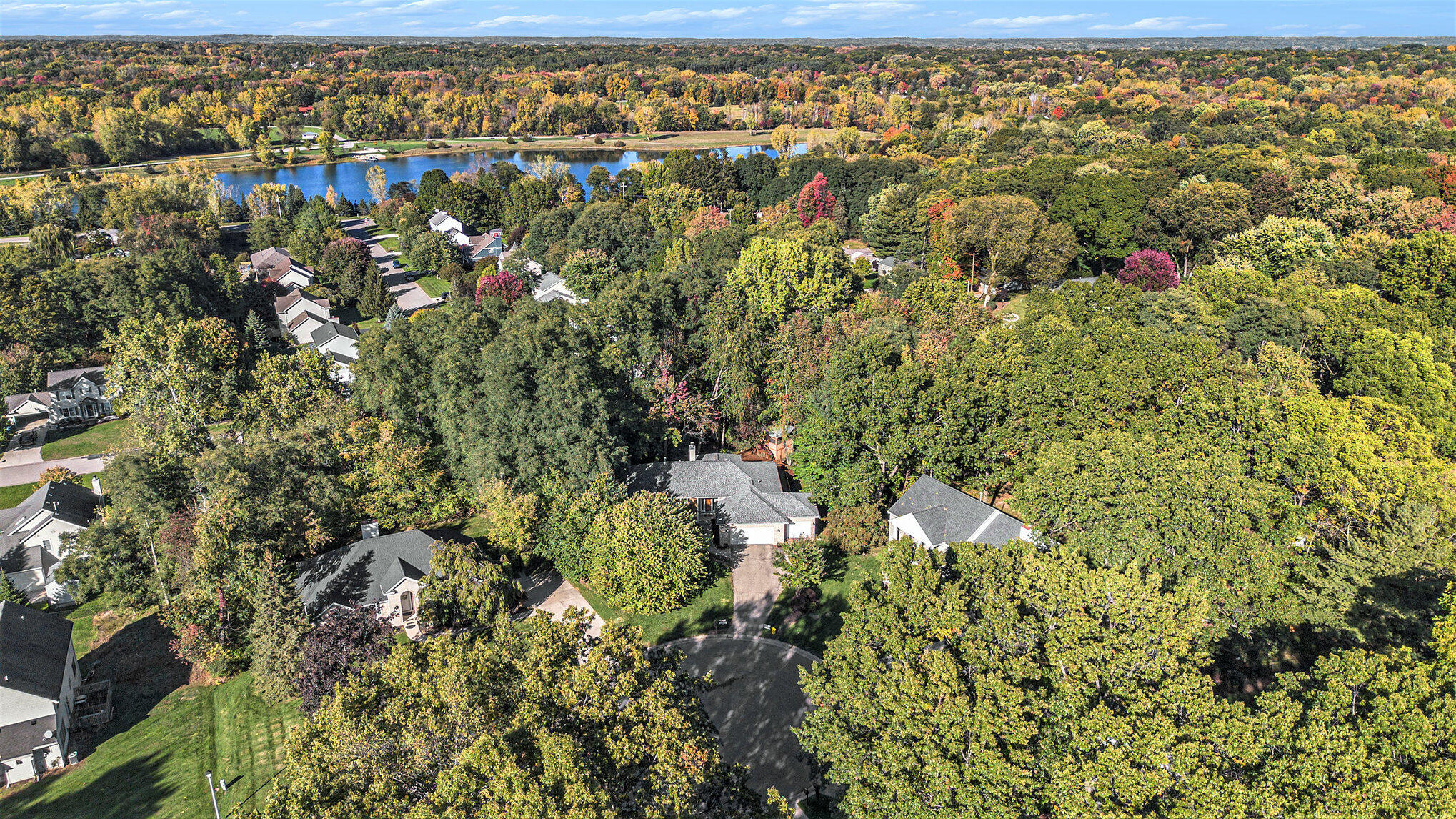 2594 Tall Timber Court SE