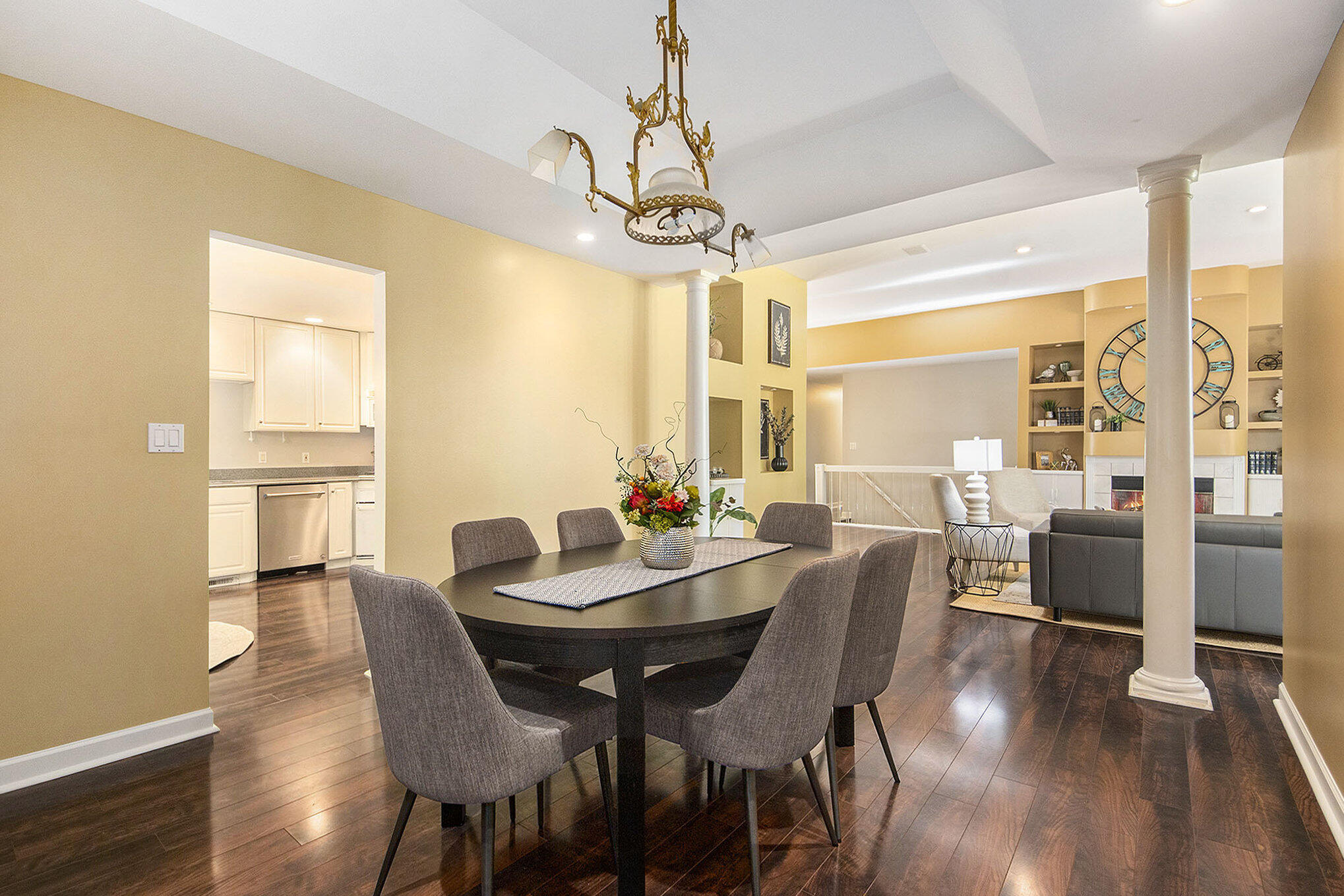 2594 Tall Timber Court SE