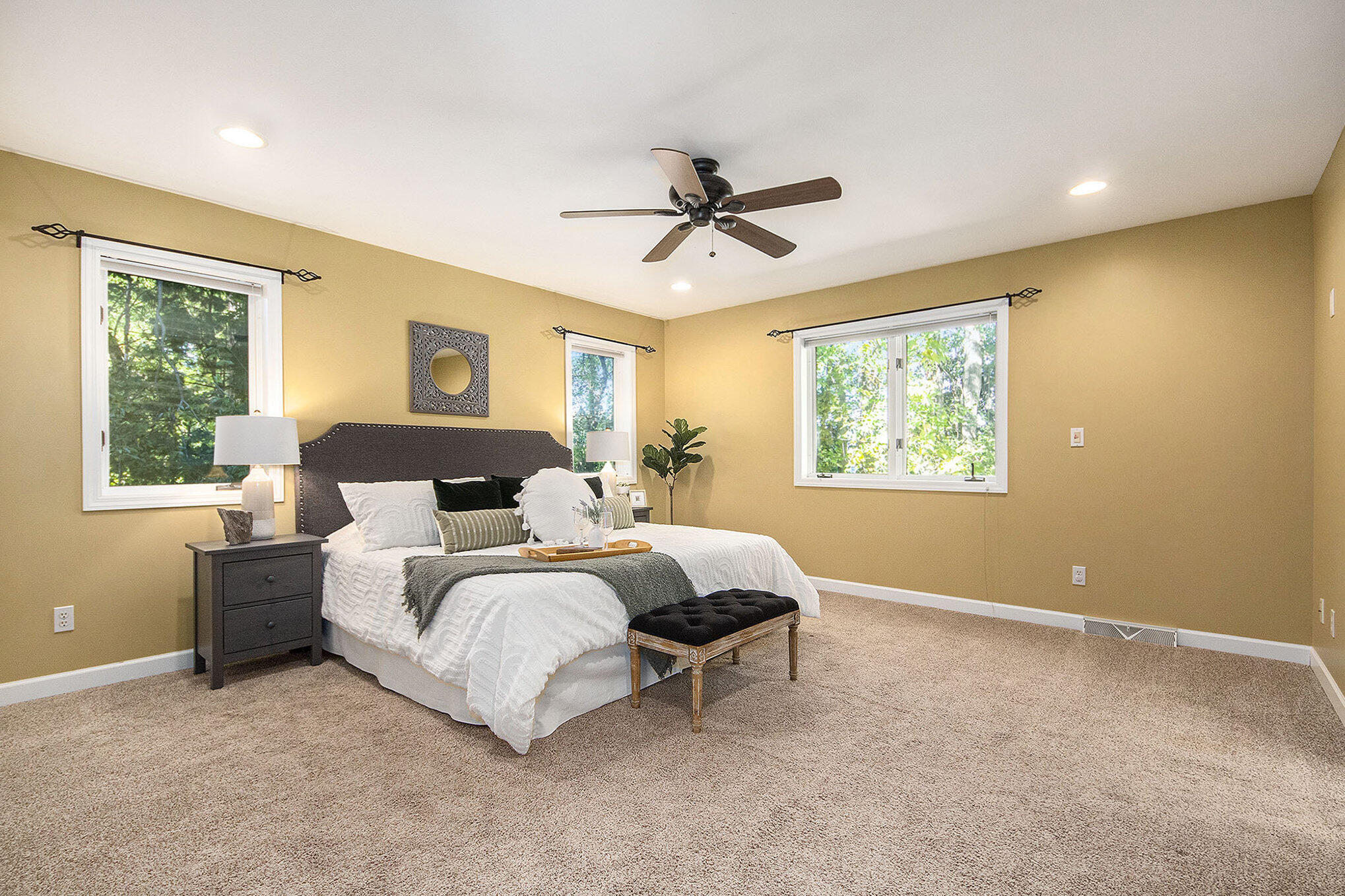 2594 Tall Timber Court SE