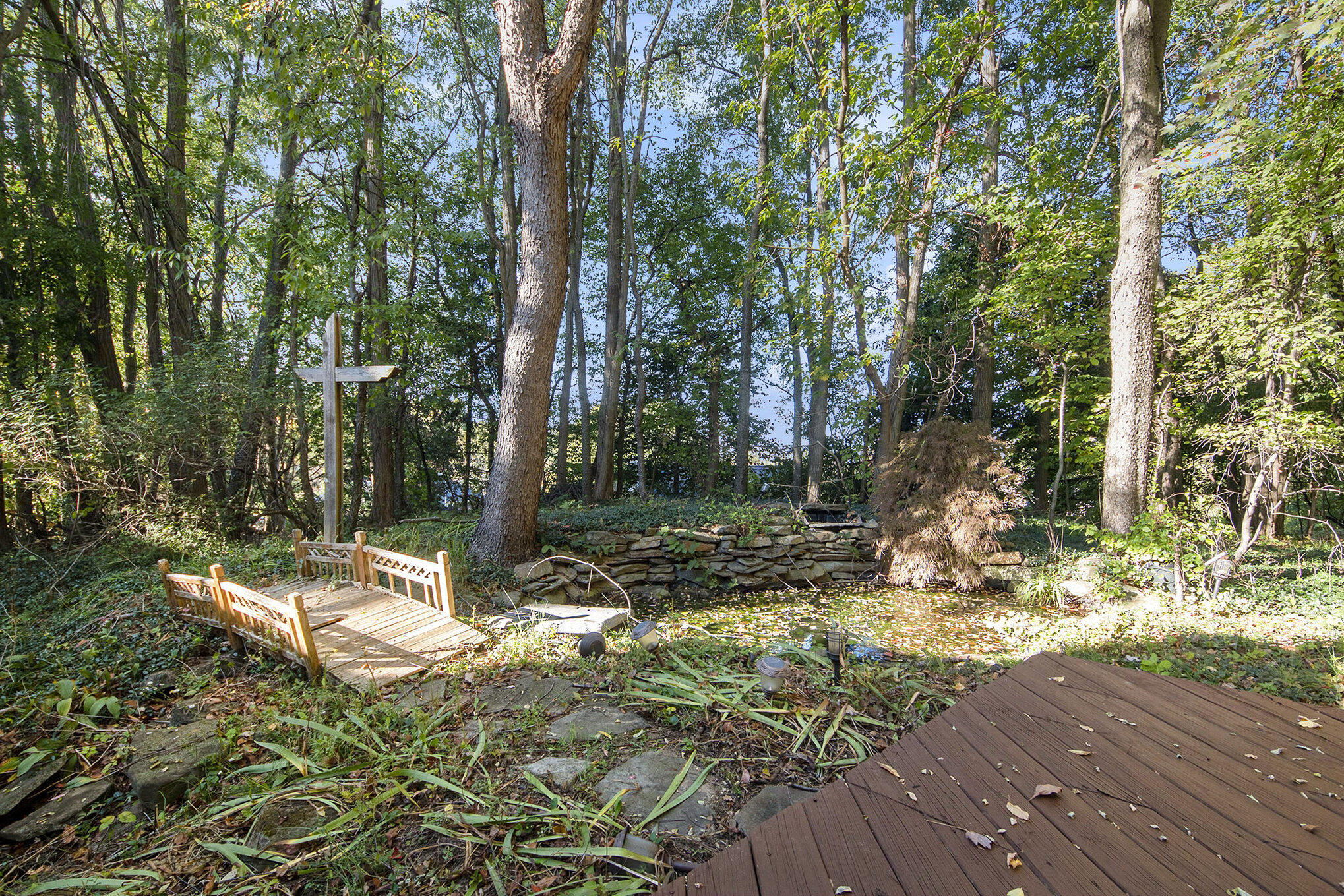 2594 Tall Timber Court SE