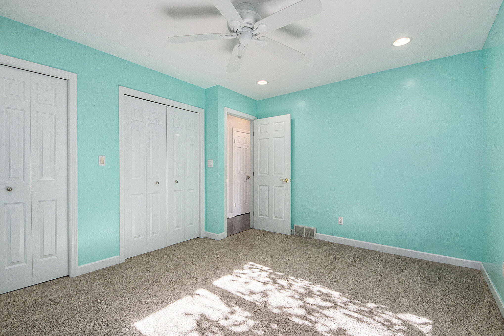 2594 Tall Timber Court SE