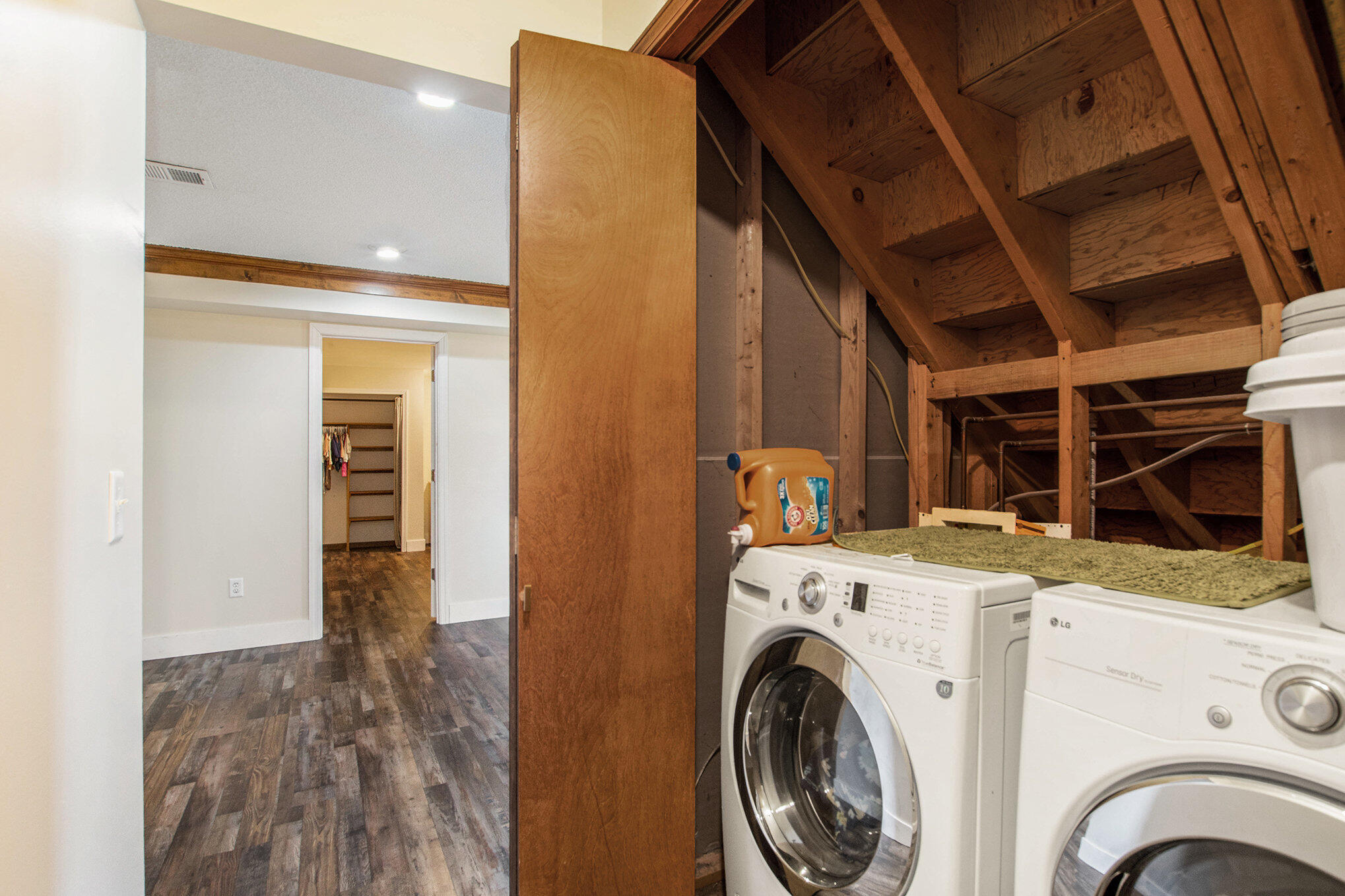 8482 Cottonwood Drive