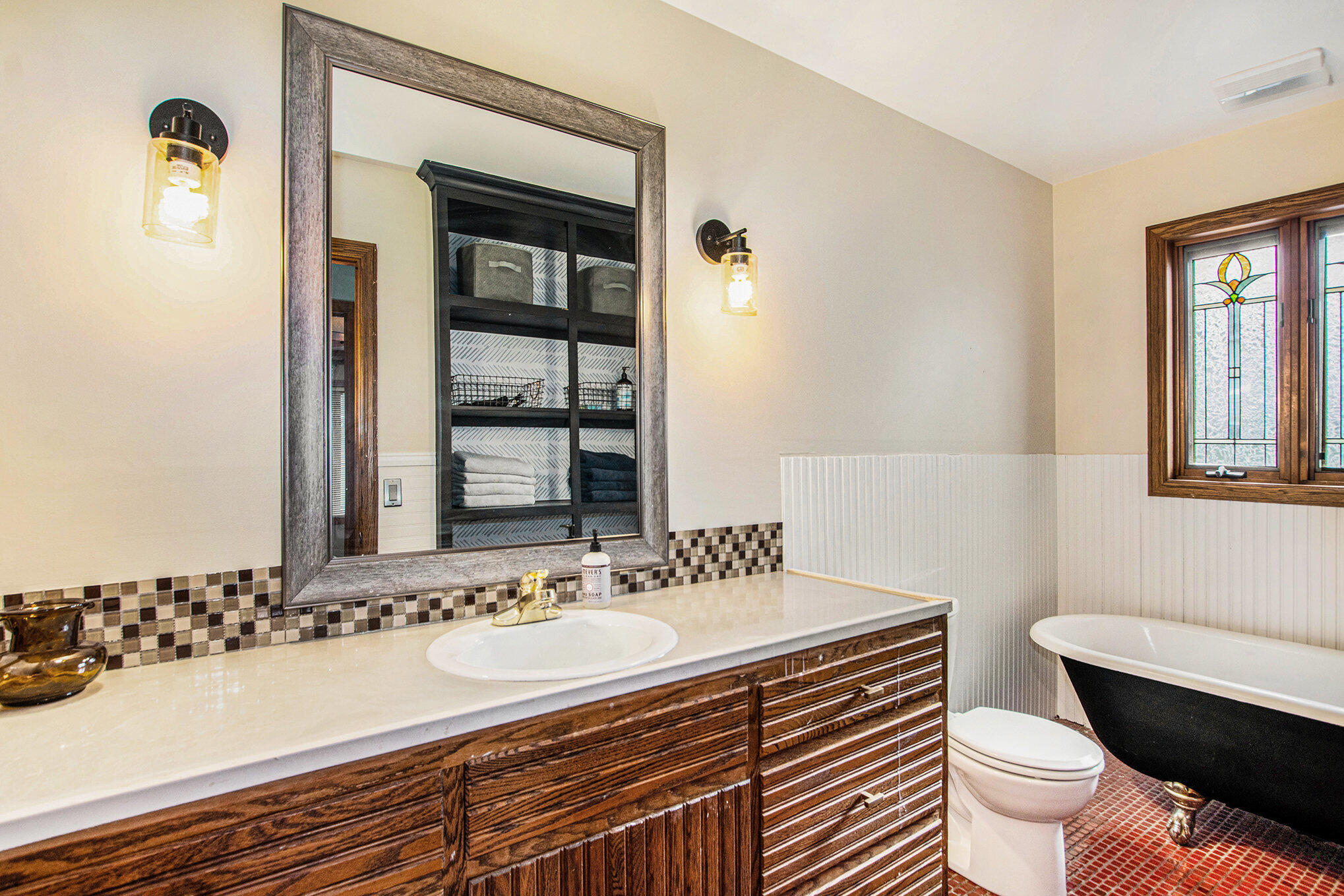 8482 Cottonwood Drive