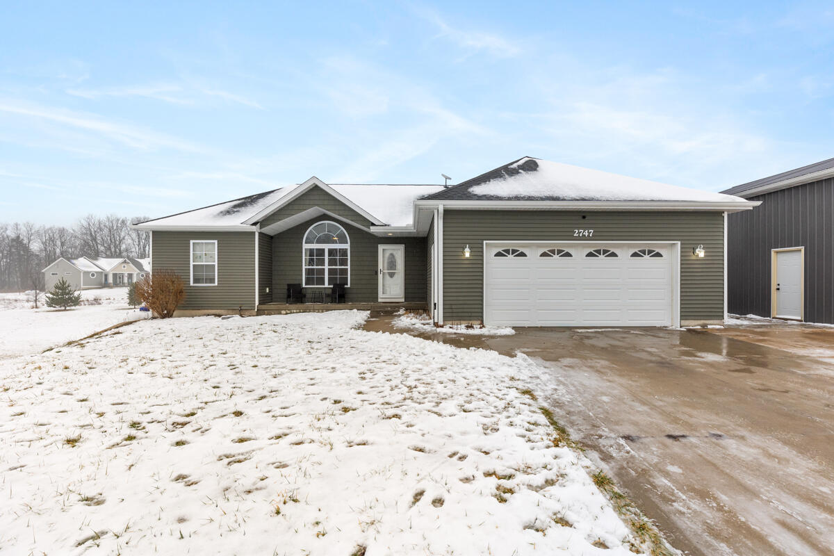 2747 Applewine Road